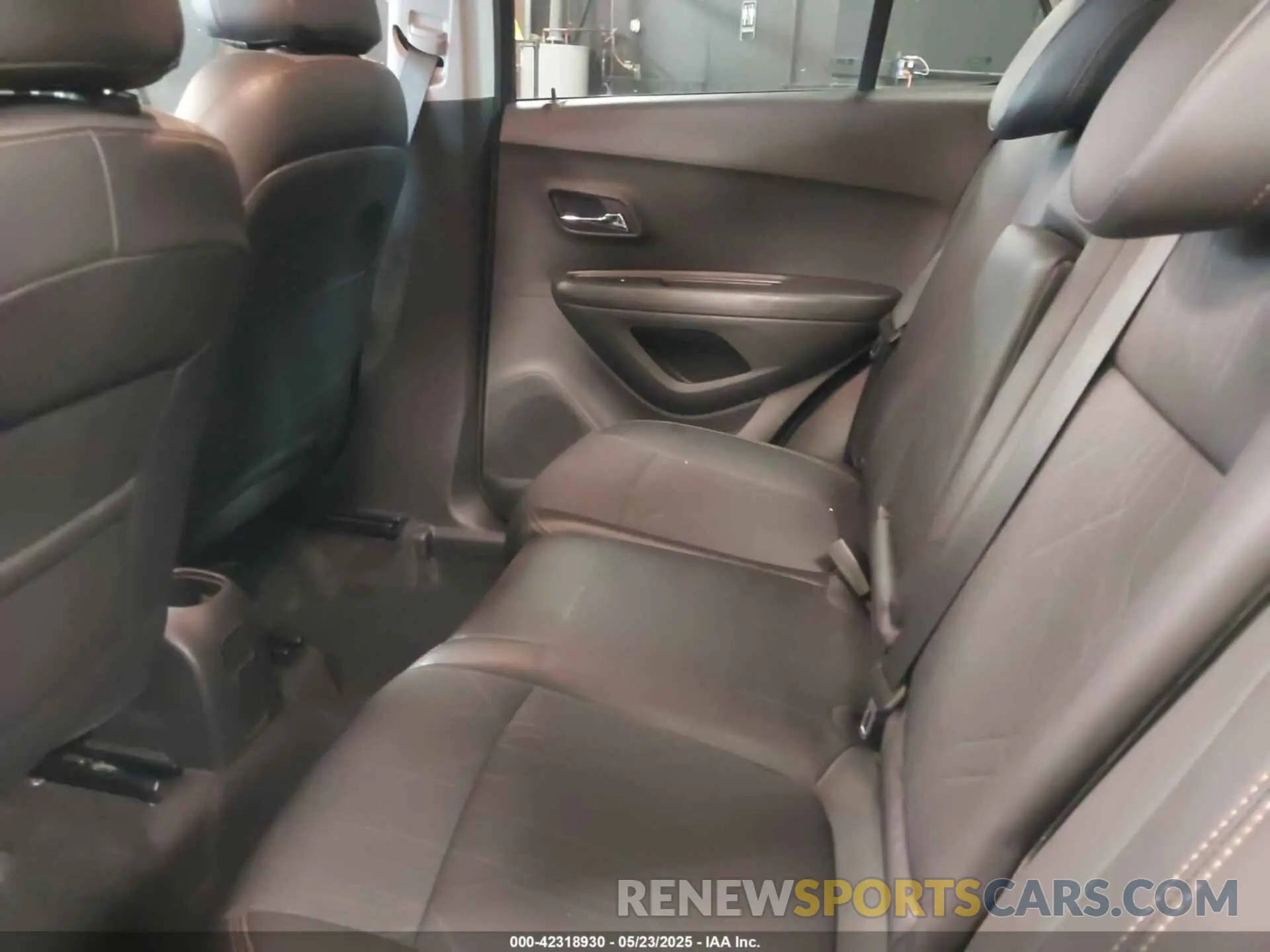 8 Photograph of a damaged car KL7CJLSB9KB831883 CHEVROLET TRAX 2019