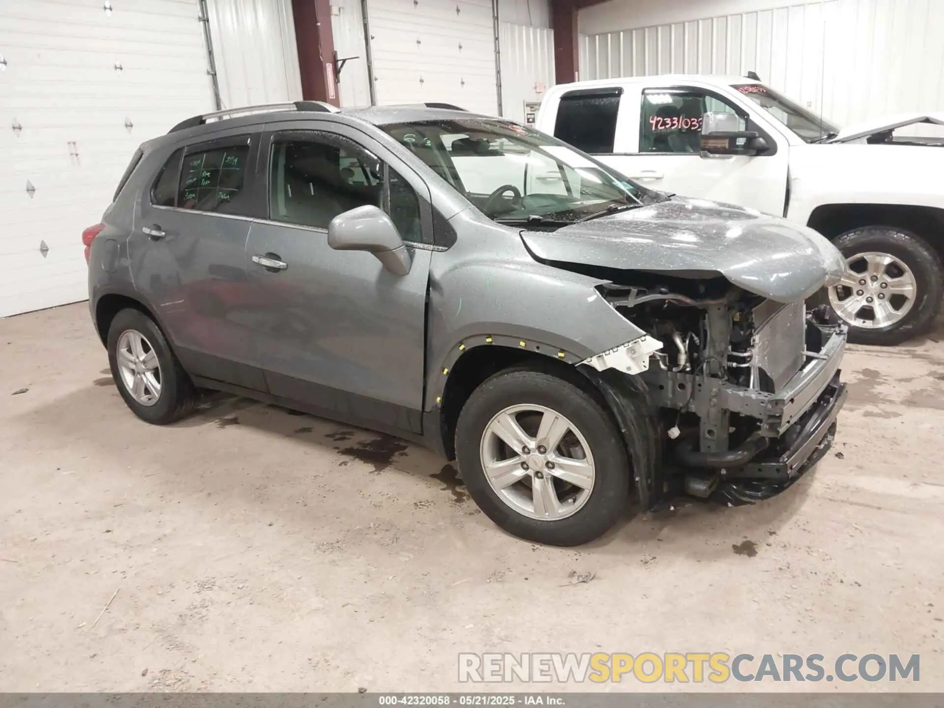 1 Photograph of a damaged car KL7CJLSB9KB903147 CHEVROLET TRAX 2019