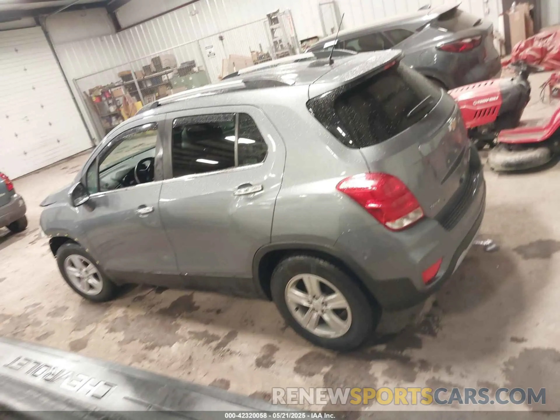 14 Photograph of a damaged car KL7CJLSB9KB903147 CHEVROLET TRAX 2019