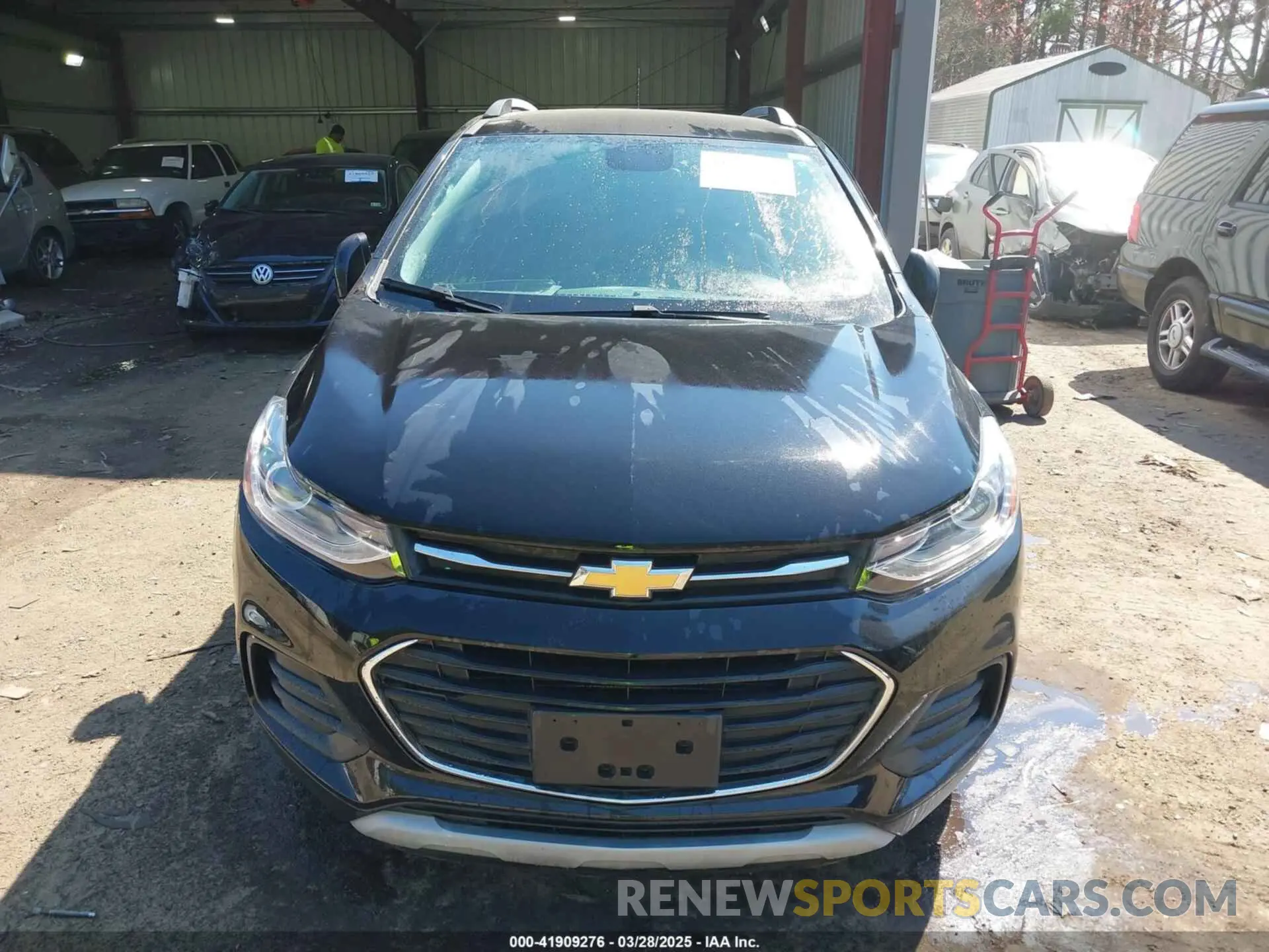 12 Photograph of a damaged car KL7CJLSB9KB907229 CHEVROLET TRAX 2019