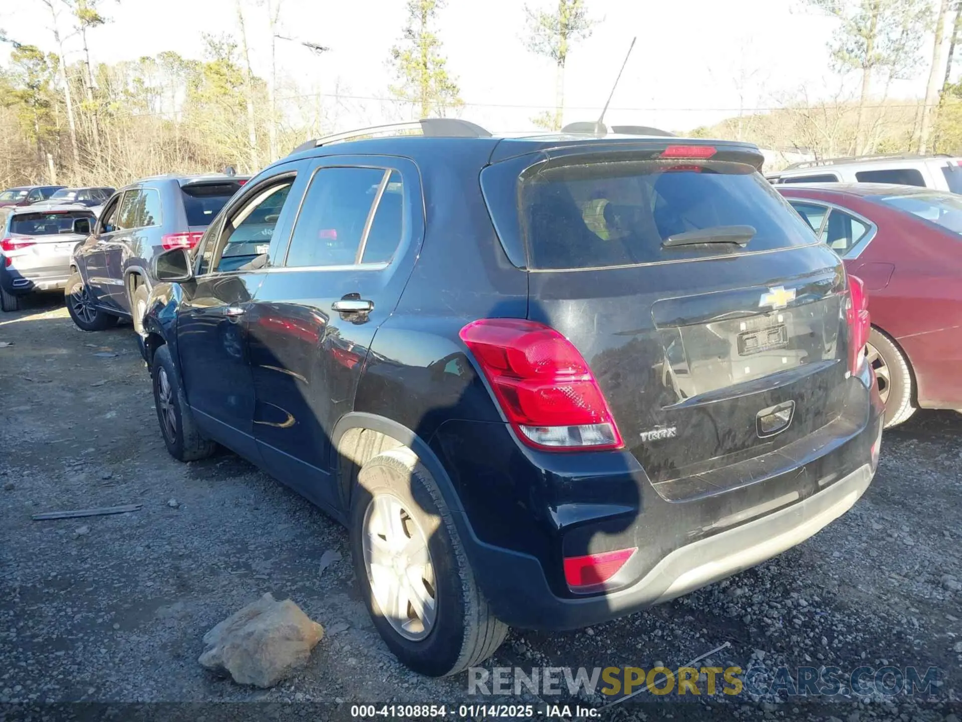 14 Photograph of a damaged car KL7CJLSB9KB947827 CHEVROLET TRAX 2019