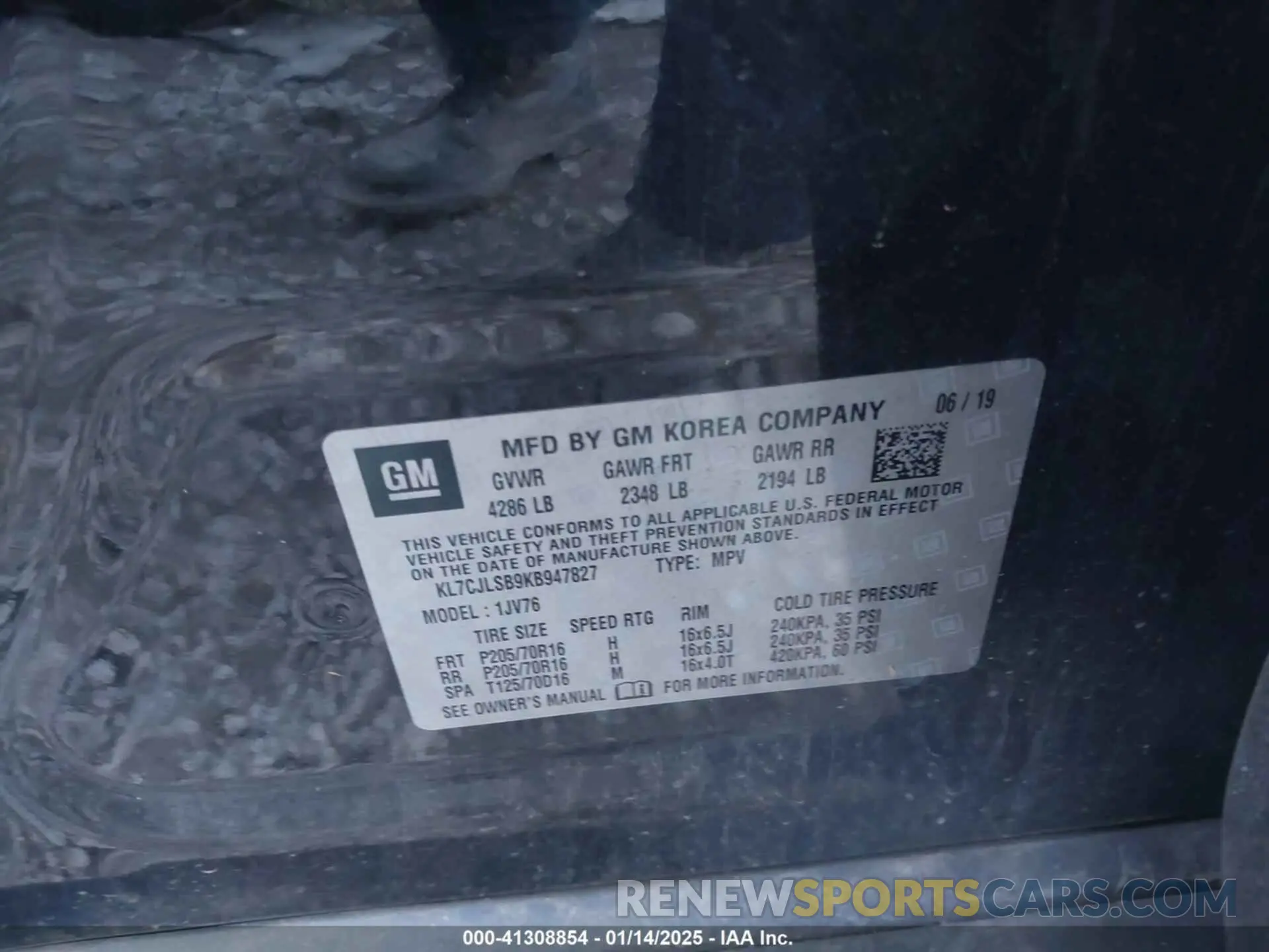 9 Photograph of a damaged car KL7CJLSB9KB947827 CHEVROLET TRAX 2019
