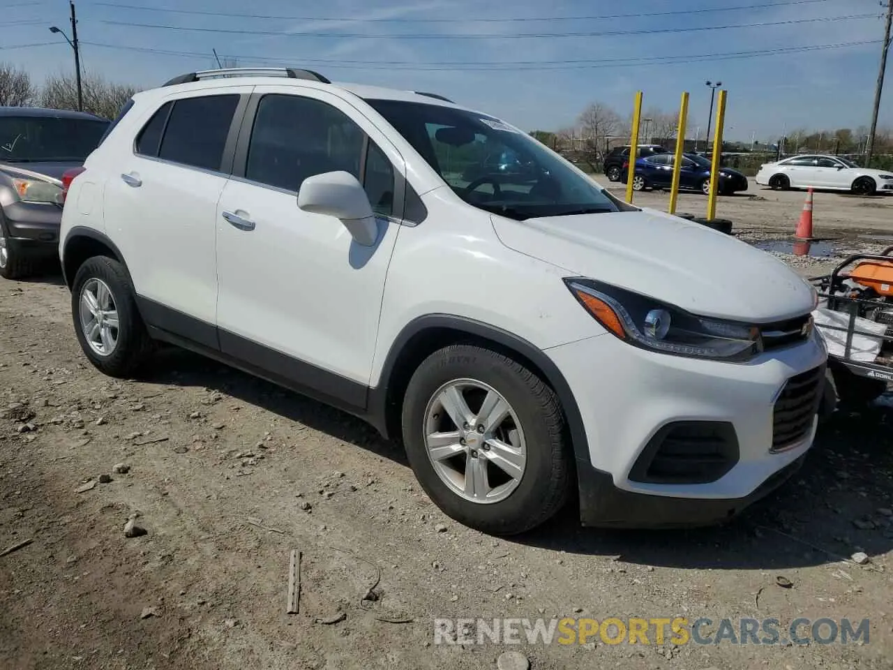 4 Photograph of a damaged car KL7CJLSB9KB962425 CHEVROLET TRAX 2019