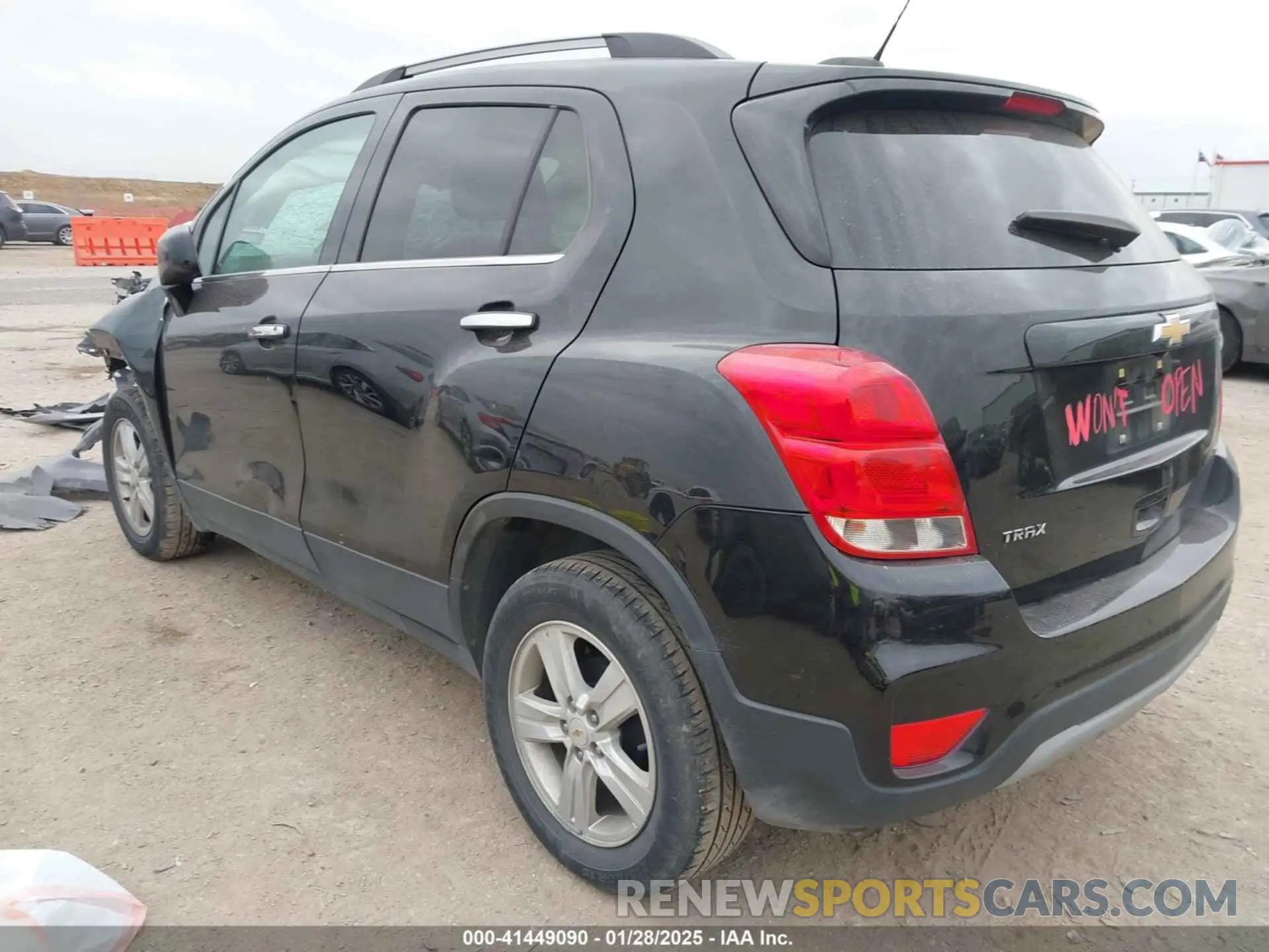 3 Photograph of a damaged car KL7CJLSBXKB742016 CHEVROLET TRAX 2019