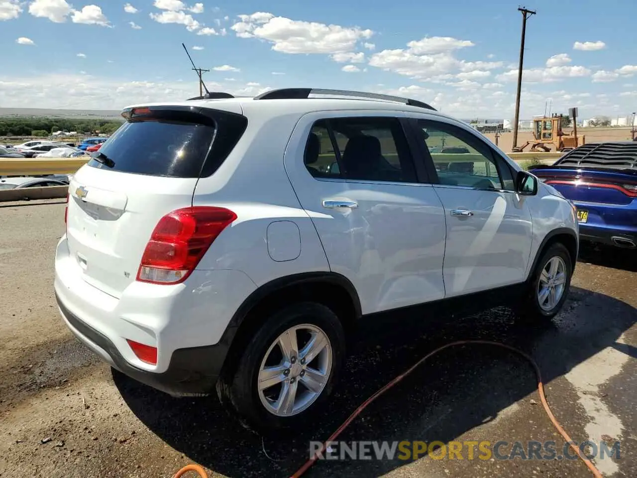 3 Photograph of a damaged car KL7CJLSBXKB821895 CHEVROLET TRAX 2019