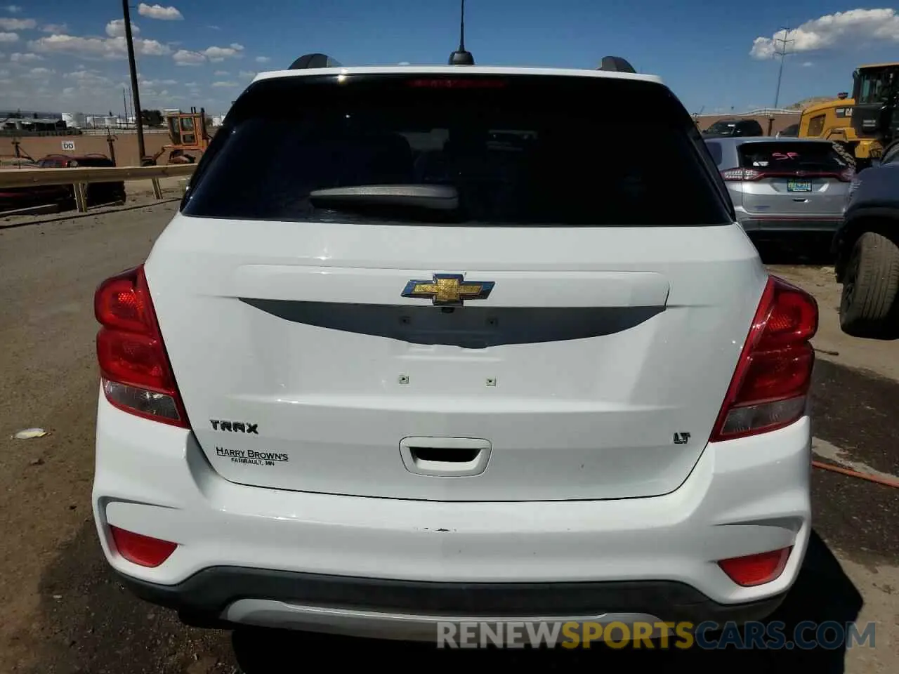 6 Photograph of a damaged car KL7CJLSBXKB821895 CHEVROLET TRAX 2019