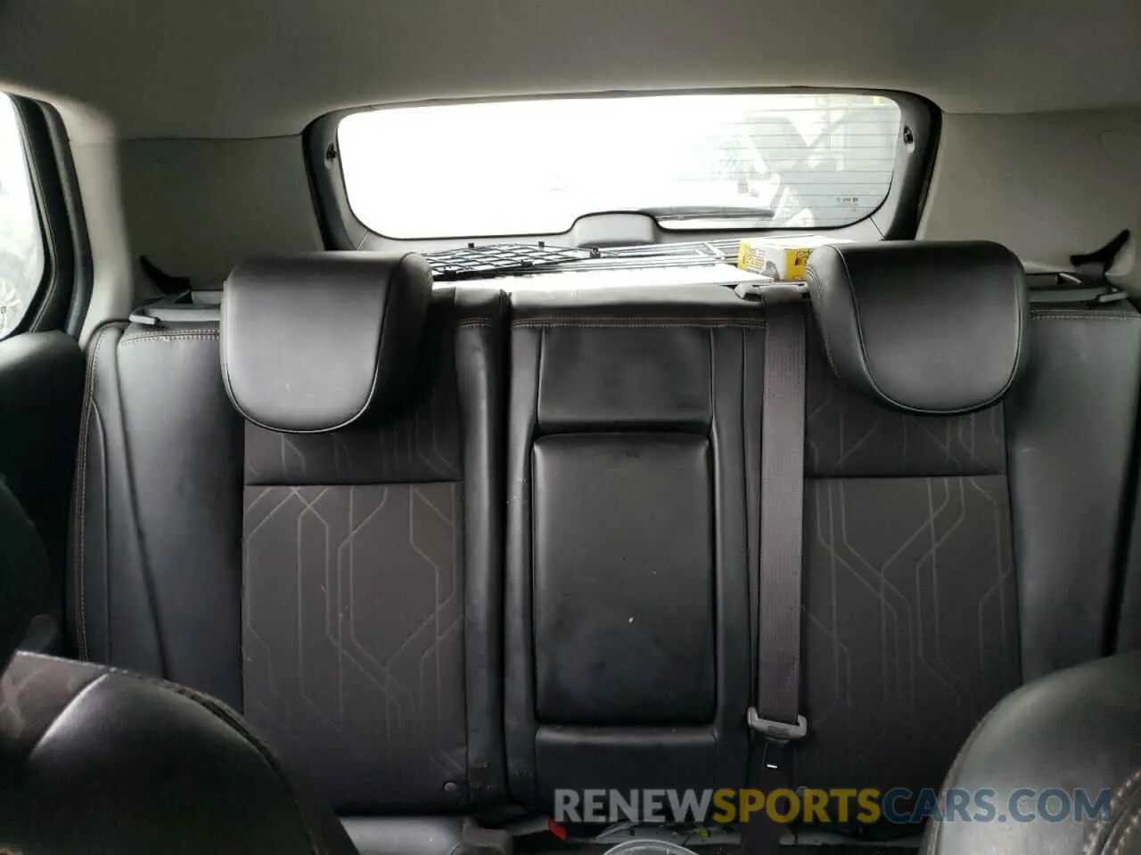 10 Photograph of a damaged car KL7CJLSBXKB825123 CHEVROLET TRAX 2019