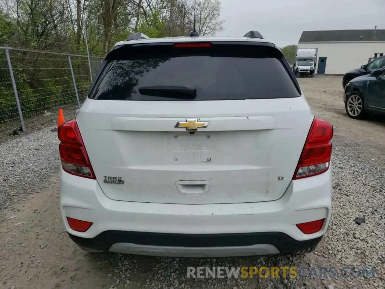 6 Photograph of a damaged car KL7CJLSBXKB825123 CHEVROLET TRAX 2019