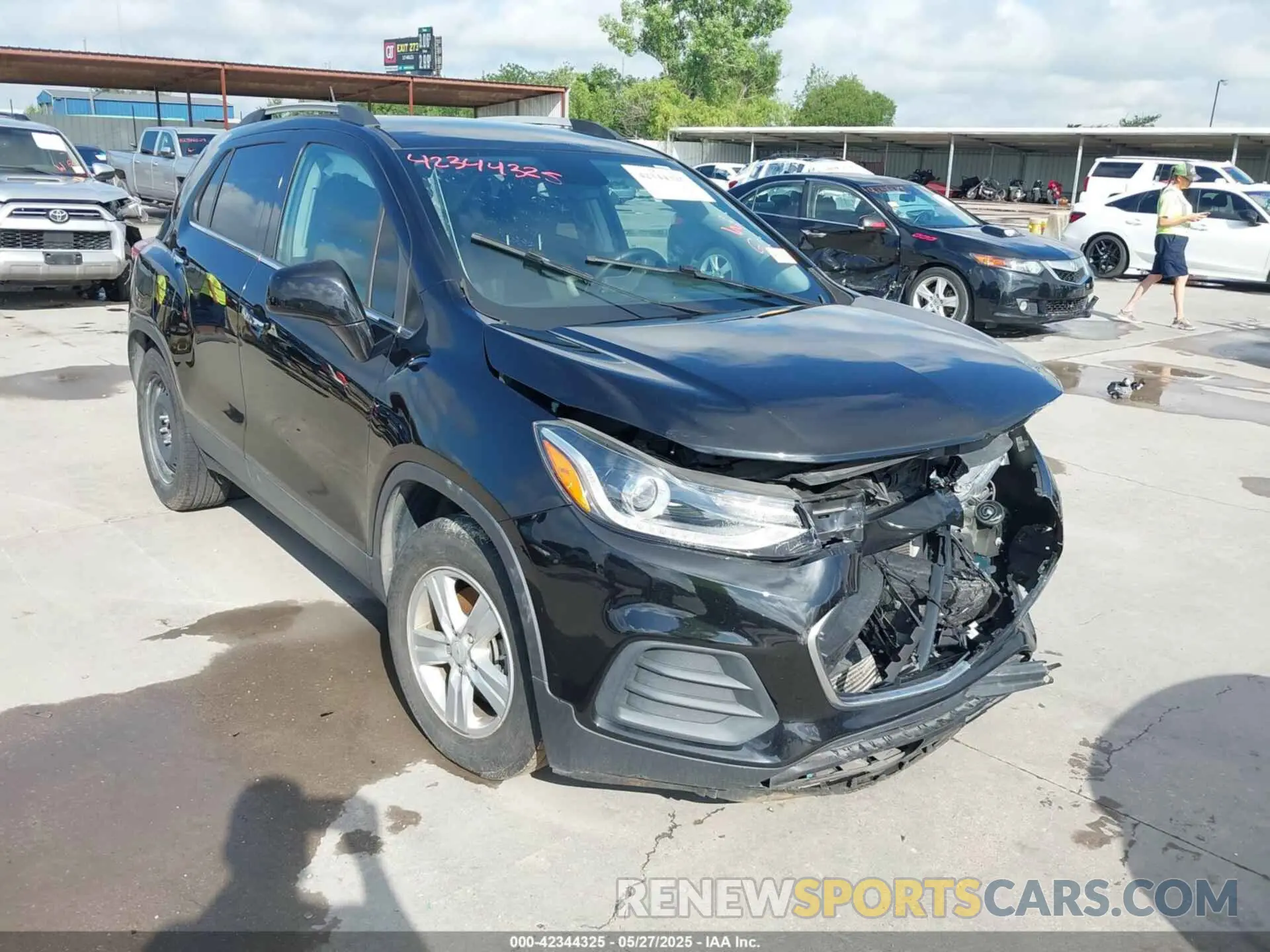 1 Photograph of a damaged car KL7CJLSBXKB847073 CHEVROLET TRAX 2019