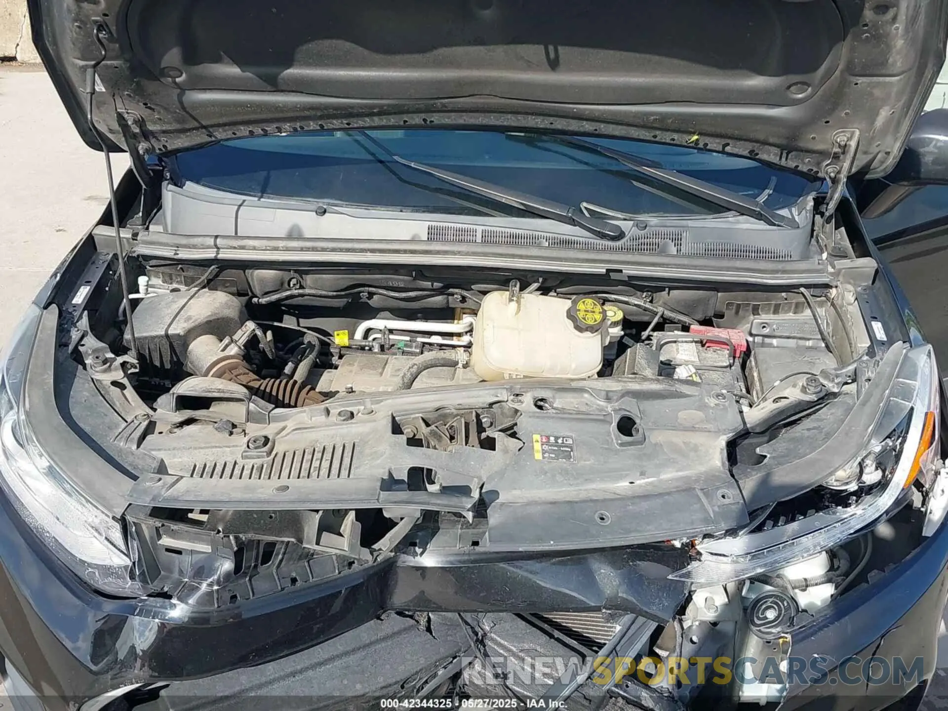 10 Photograph of a damaged car KL7CJLSBXKB847073 CHEVROLET TRAX 2019