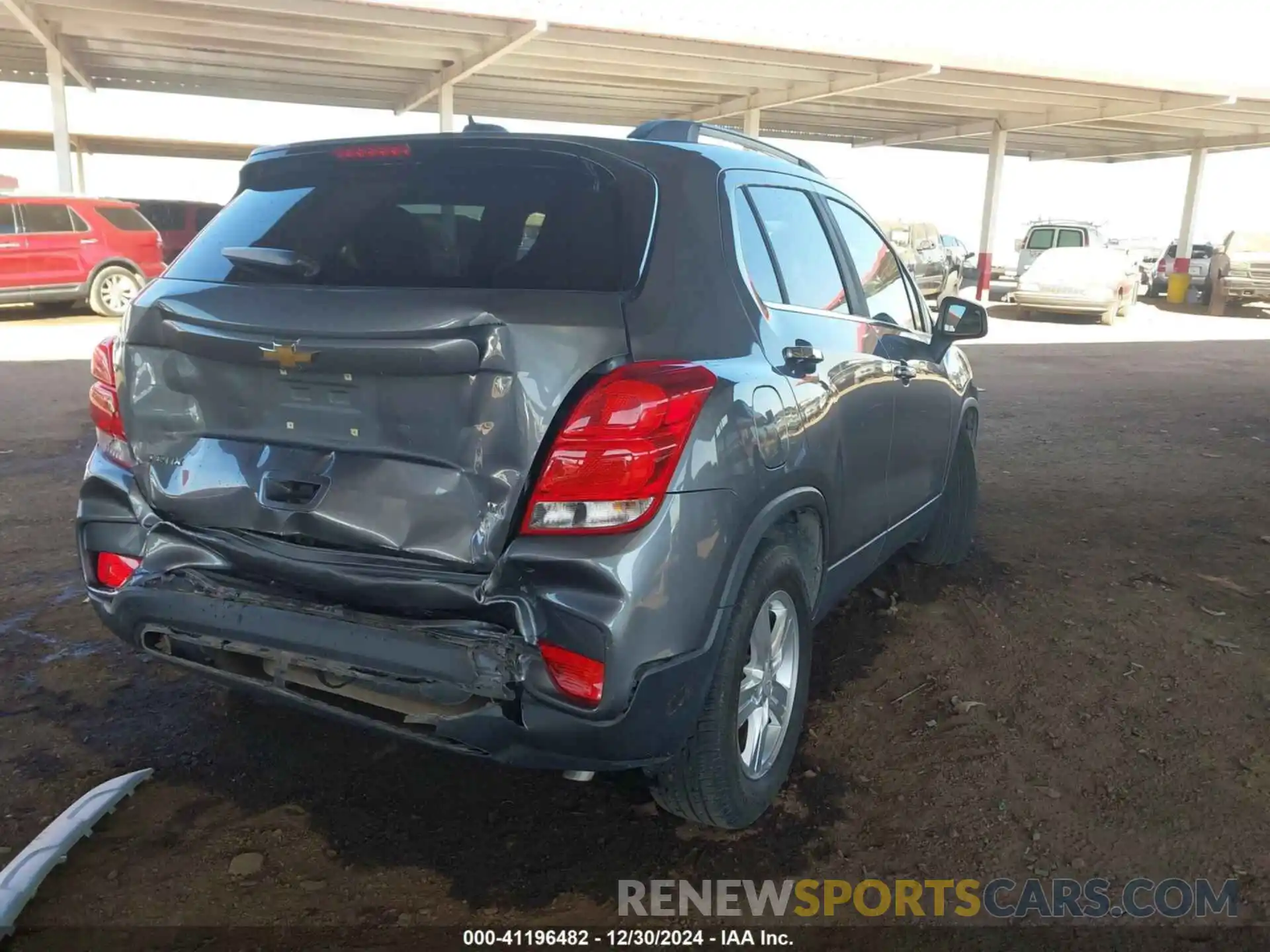 4 Photograph of a damaged car KL7CJLSBXKB928901 CHEVROLET TRAX 2019