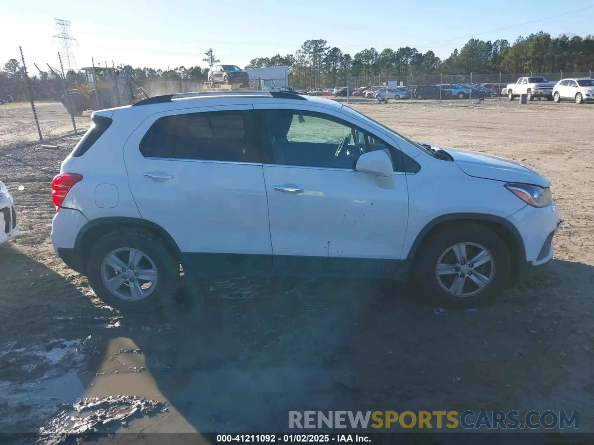 13 Photograph of a damaged car KL7CJLSBXKB937114 CHEVROLET TRAX 2019