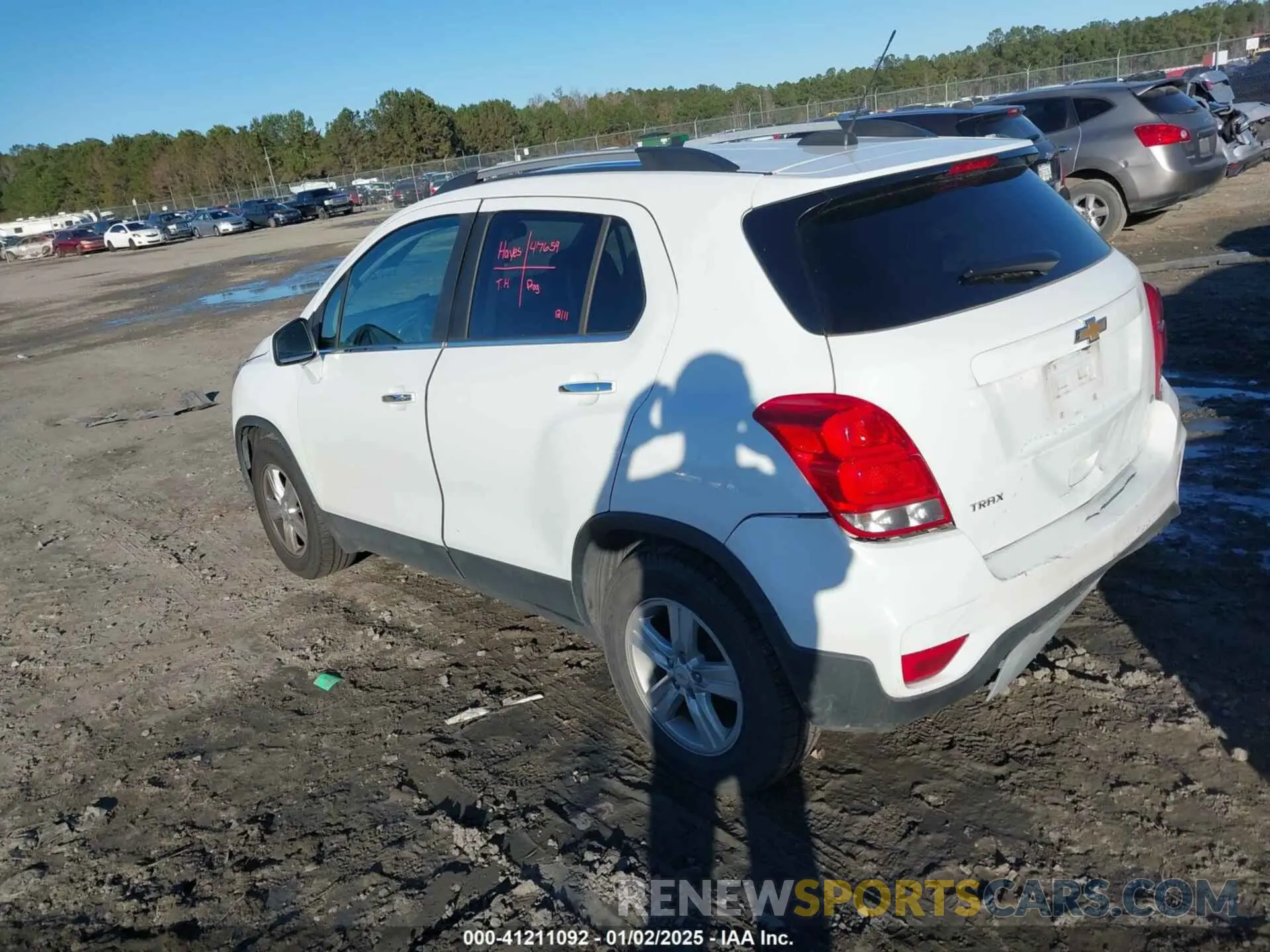 3 Photograph of a damaged car KL7CJLSBXKB937114 CHEVROLET TRAX 2019