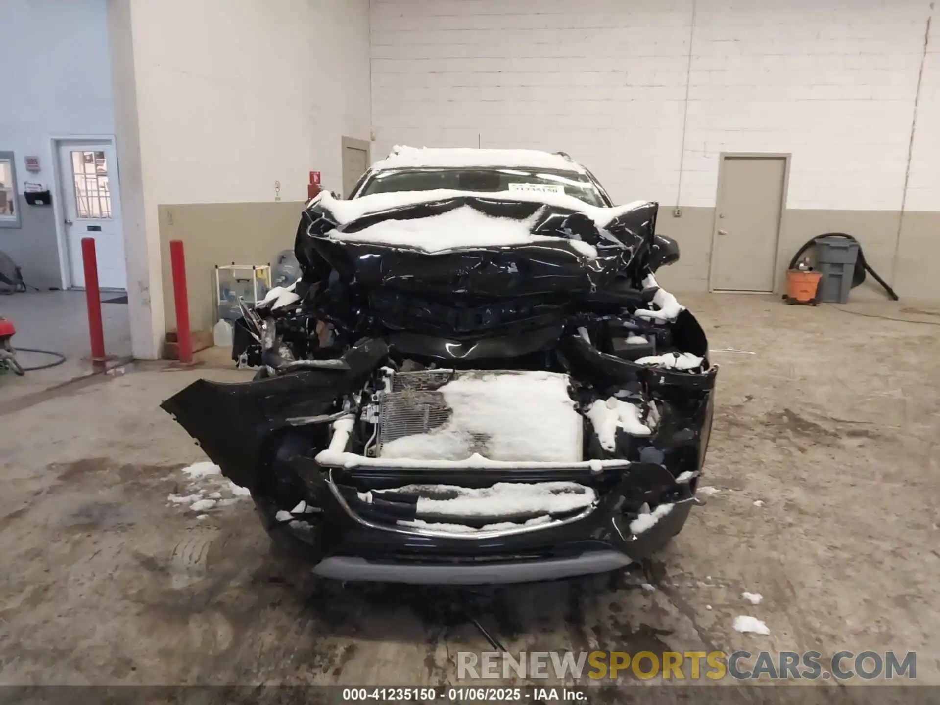 12 Photograph of a damaged car KL7CJPSB0KB943933 CHEVROLET TRAX 2019