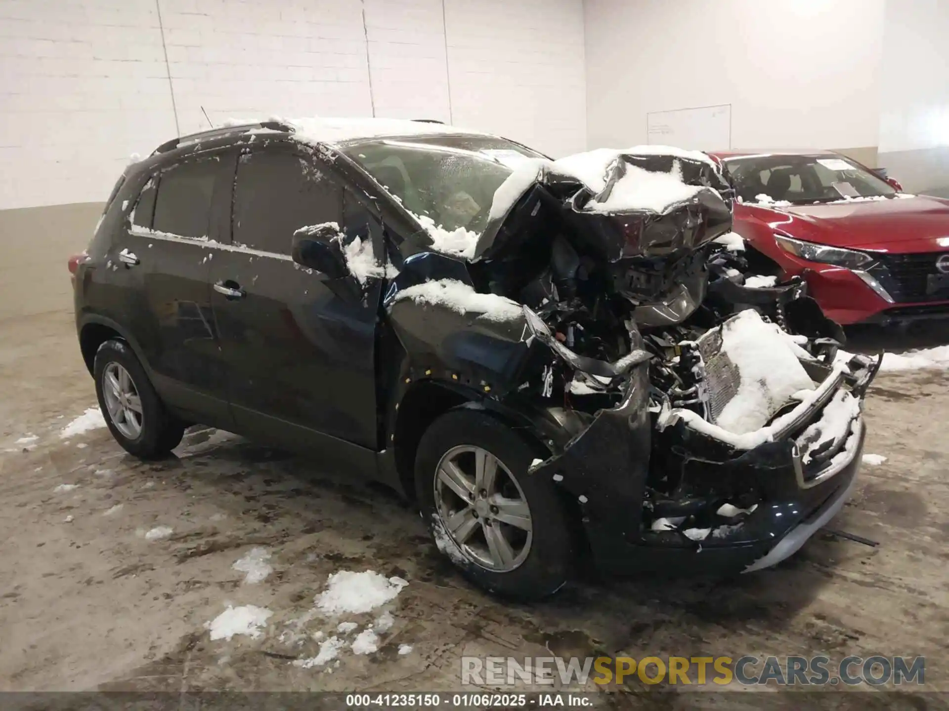 13 Photograph of a damaged car KL7CJPSB0KB943933 CHEVROLET TRAX 2019