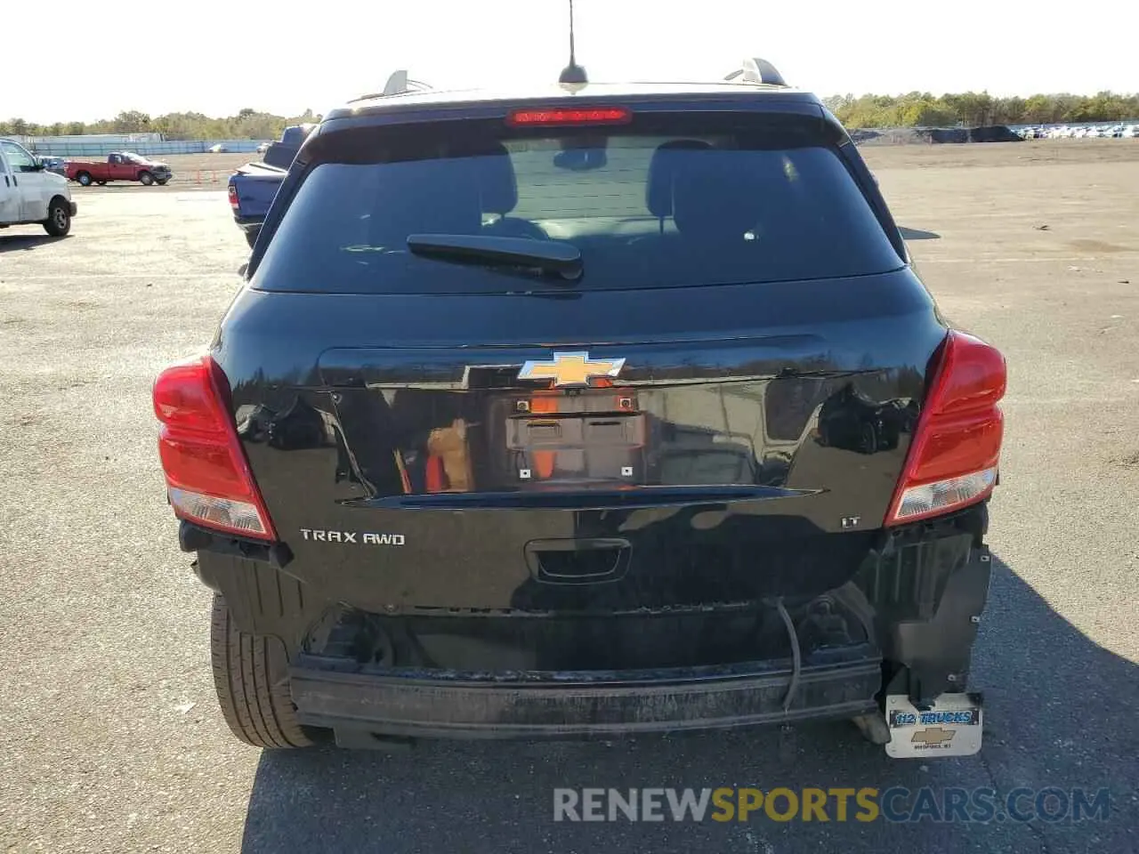 6 Photograph of a damaged car KL7CJPSB1KB822196 CHEVROLET TRAX 2019