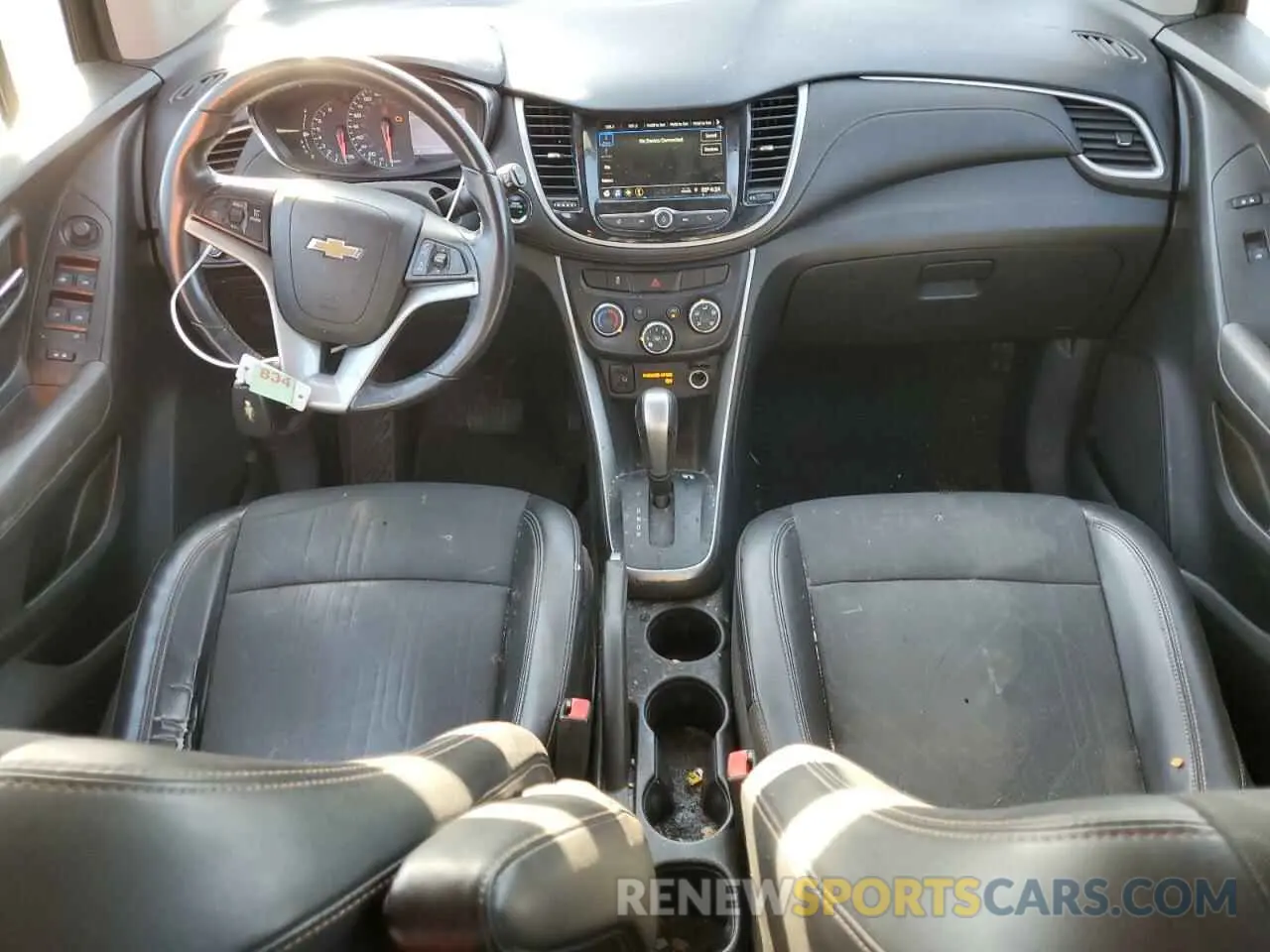 8 Photograph of a damaged car KL7CJPSB1KB822196 CHEVROLET TRAX 2019