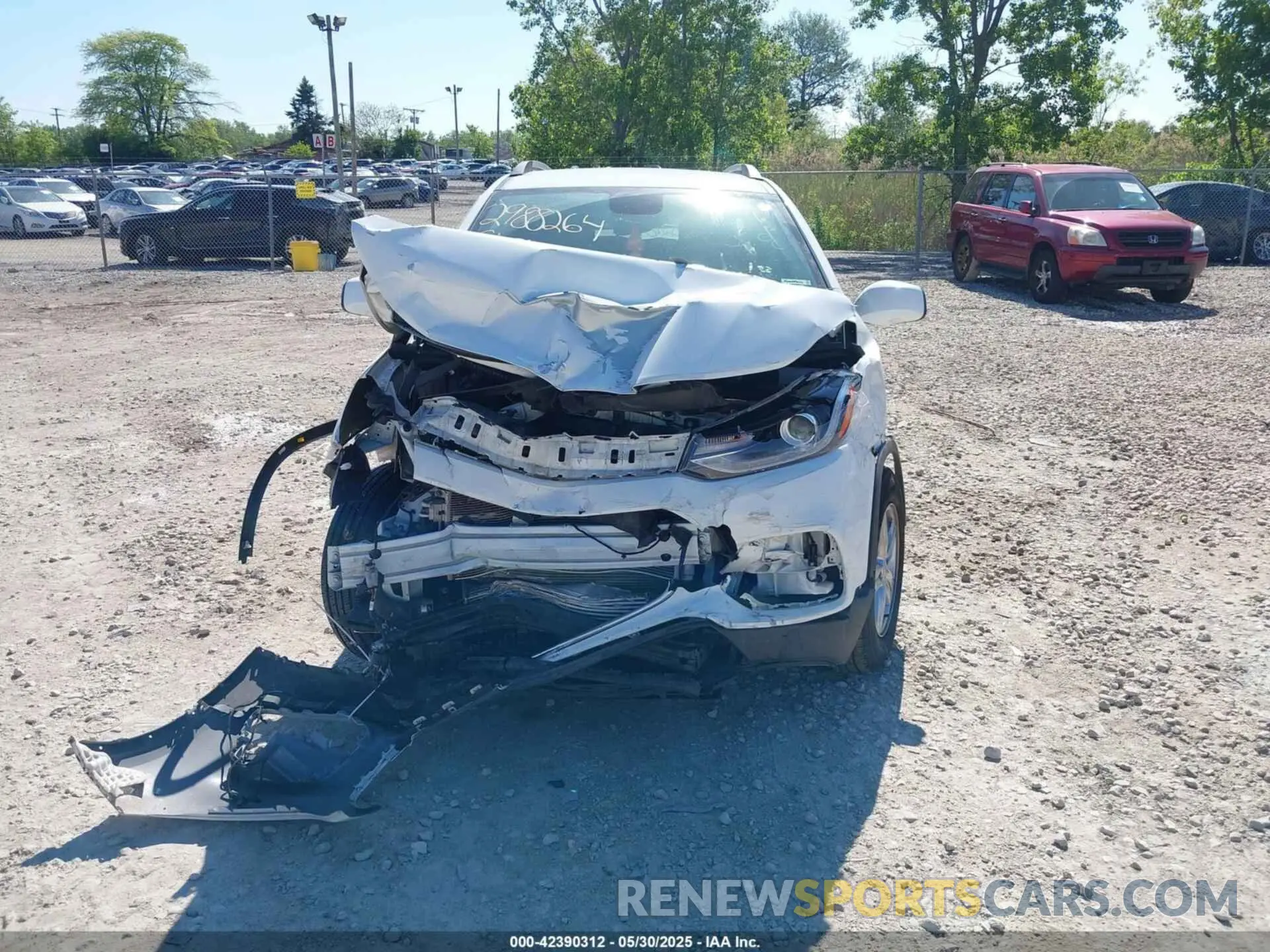 11 Photograph of a damaged car KL7CJPSB1KB861774 CHEVROLET TRAX 2019