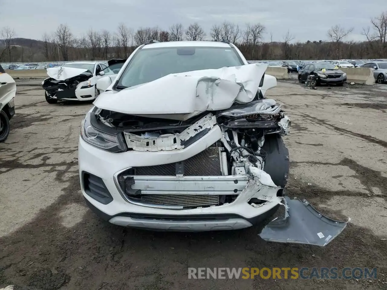 5 Photograph of a damaged car KL7CJPSB1KB926719 CHEVROLET TRAX 2019