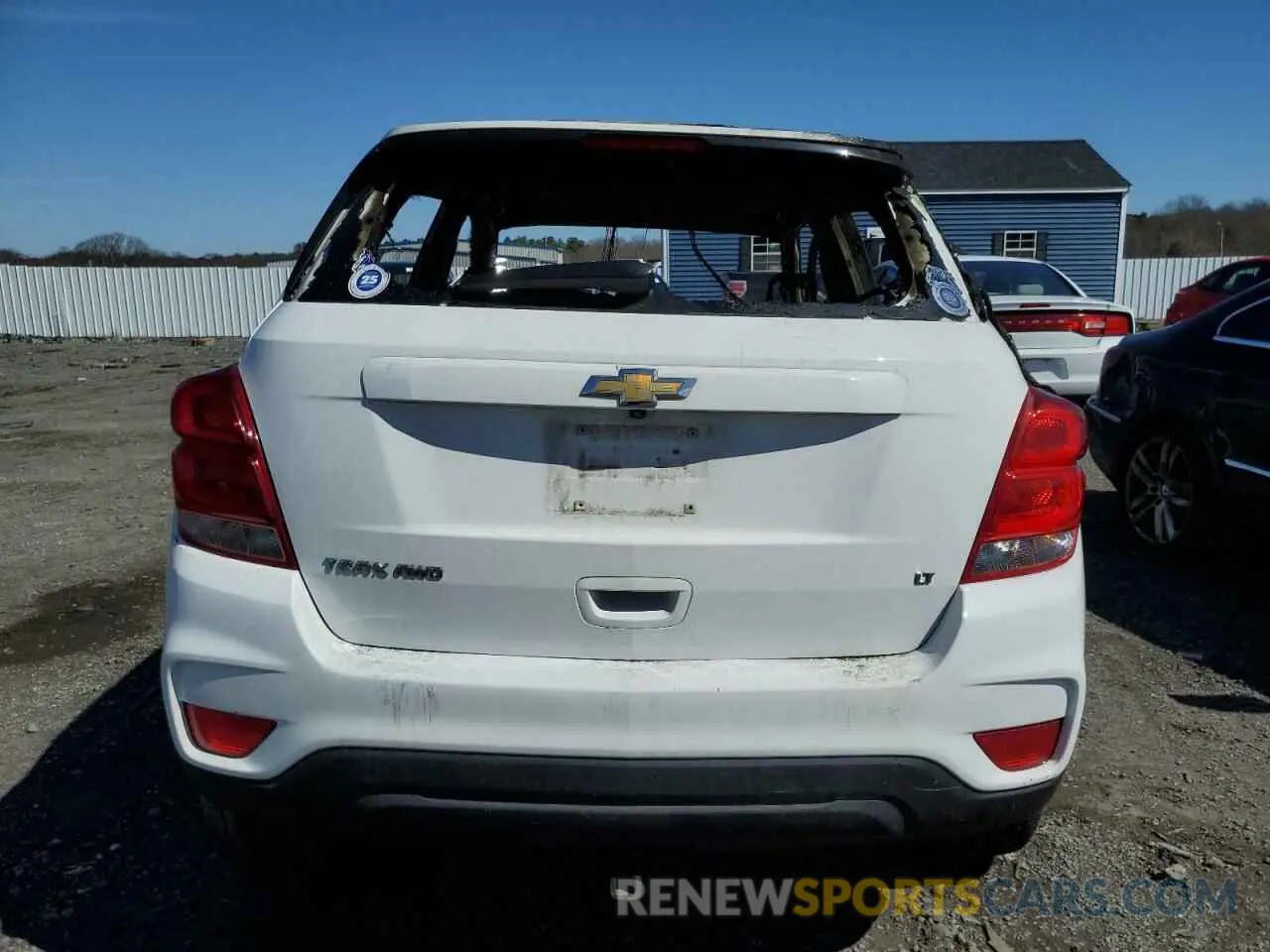 6 Photograph of a damaged car KL7CJPSB2KB925546 CHEVROLET TRAX 2019