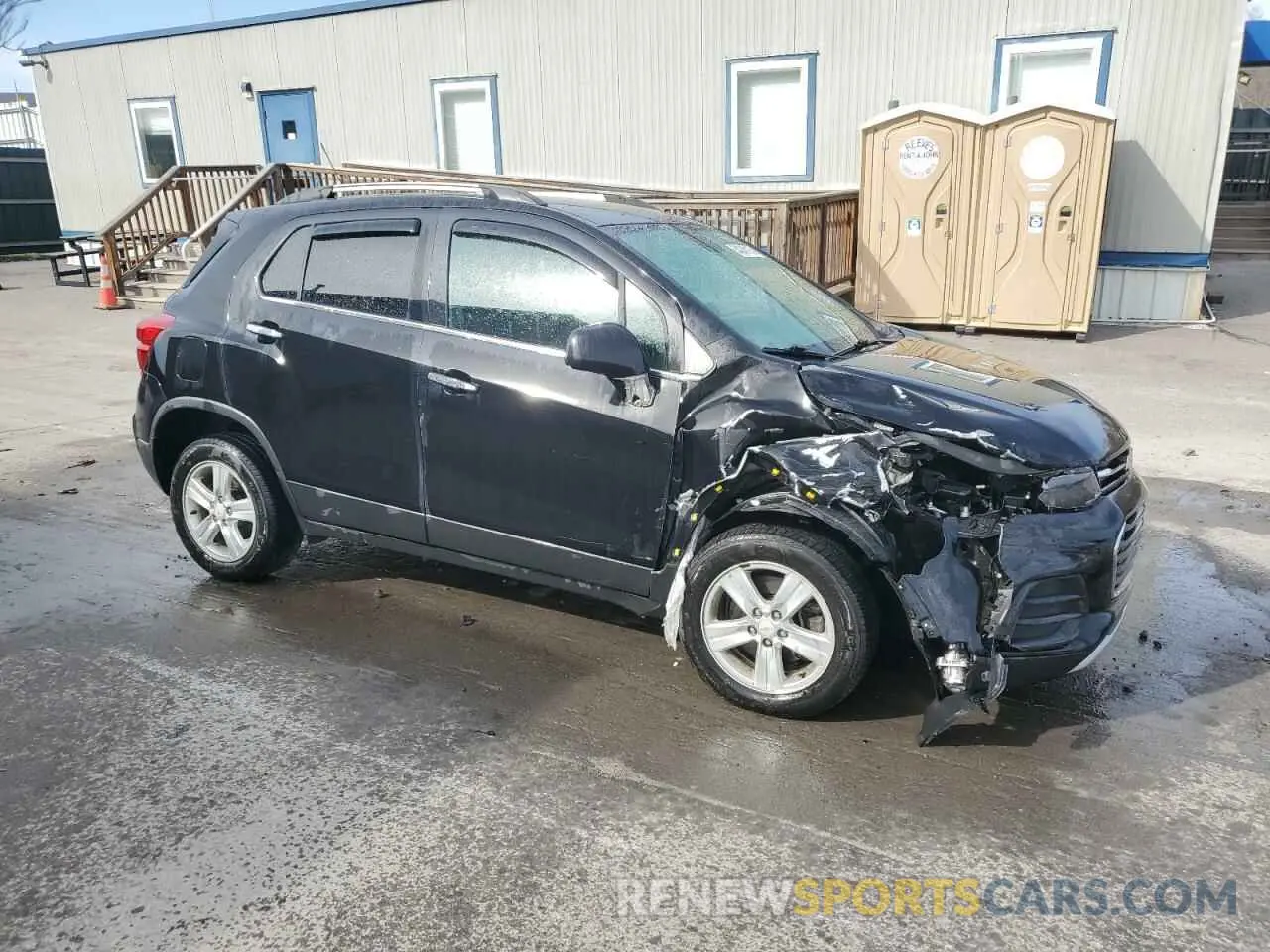 4 Photograph of a damaged car KL7CJPSB3KB743872 CHEVROLET TRAX 2019