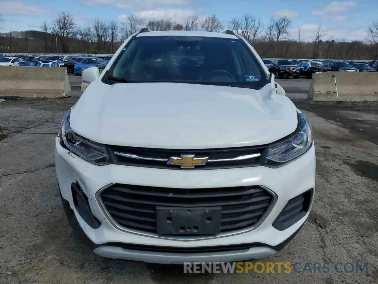 5 Photograph of a damaged car KL7CJPSB3KB923188 CHEVROLET TRAX 2019