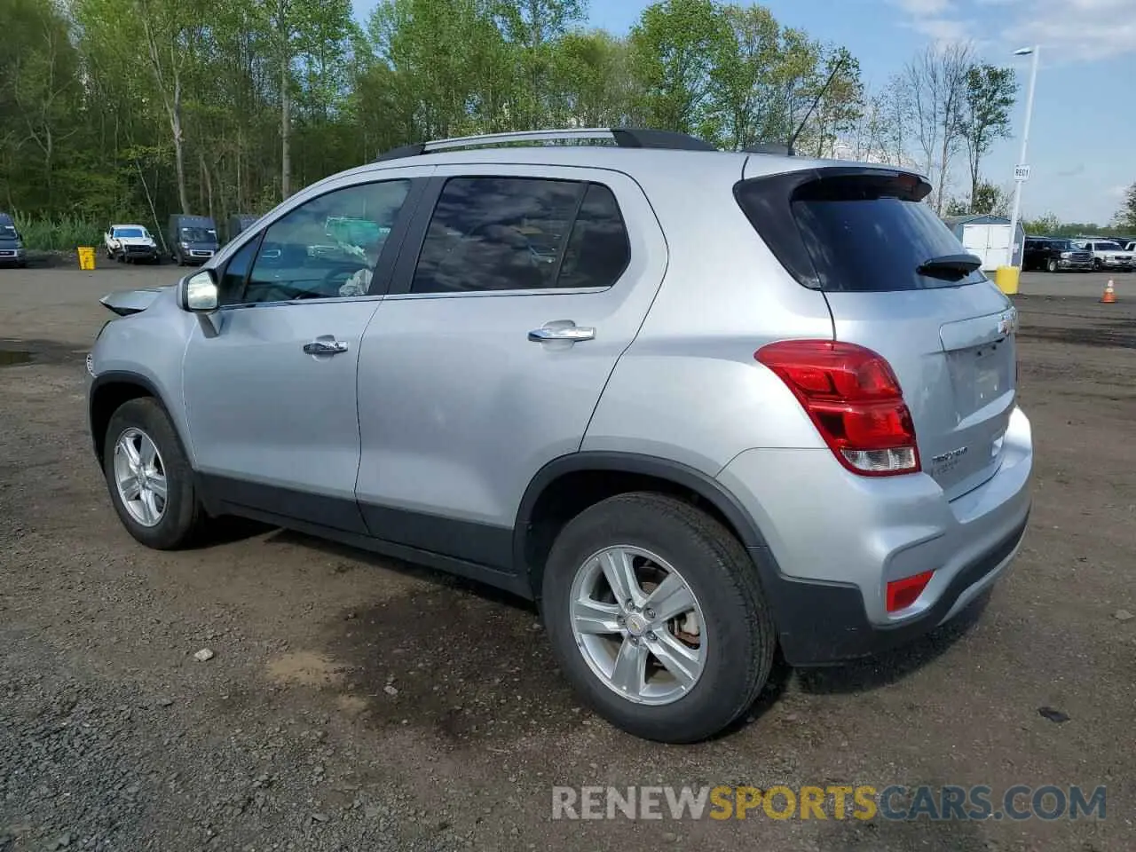 2 Photograph of a damaged car KL7CJPSB4KB736283 CHEVROLET TRAX 2019