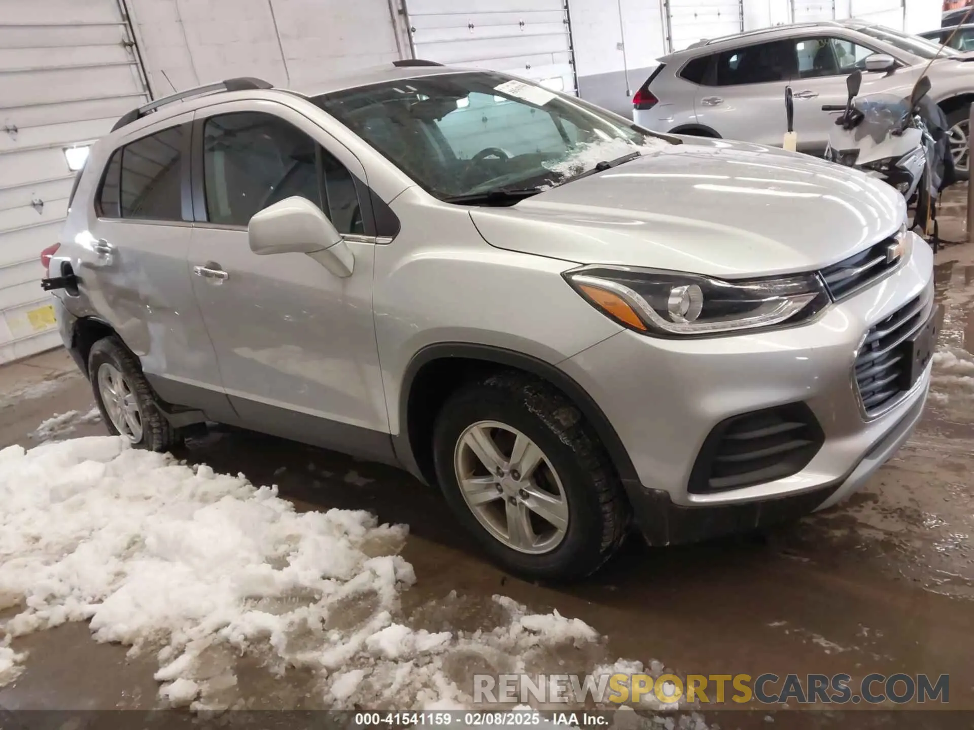 1 Photograph of a damaged car KL7CJPSB4KB830695 CHEVROLET TRAX 2019