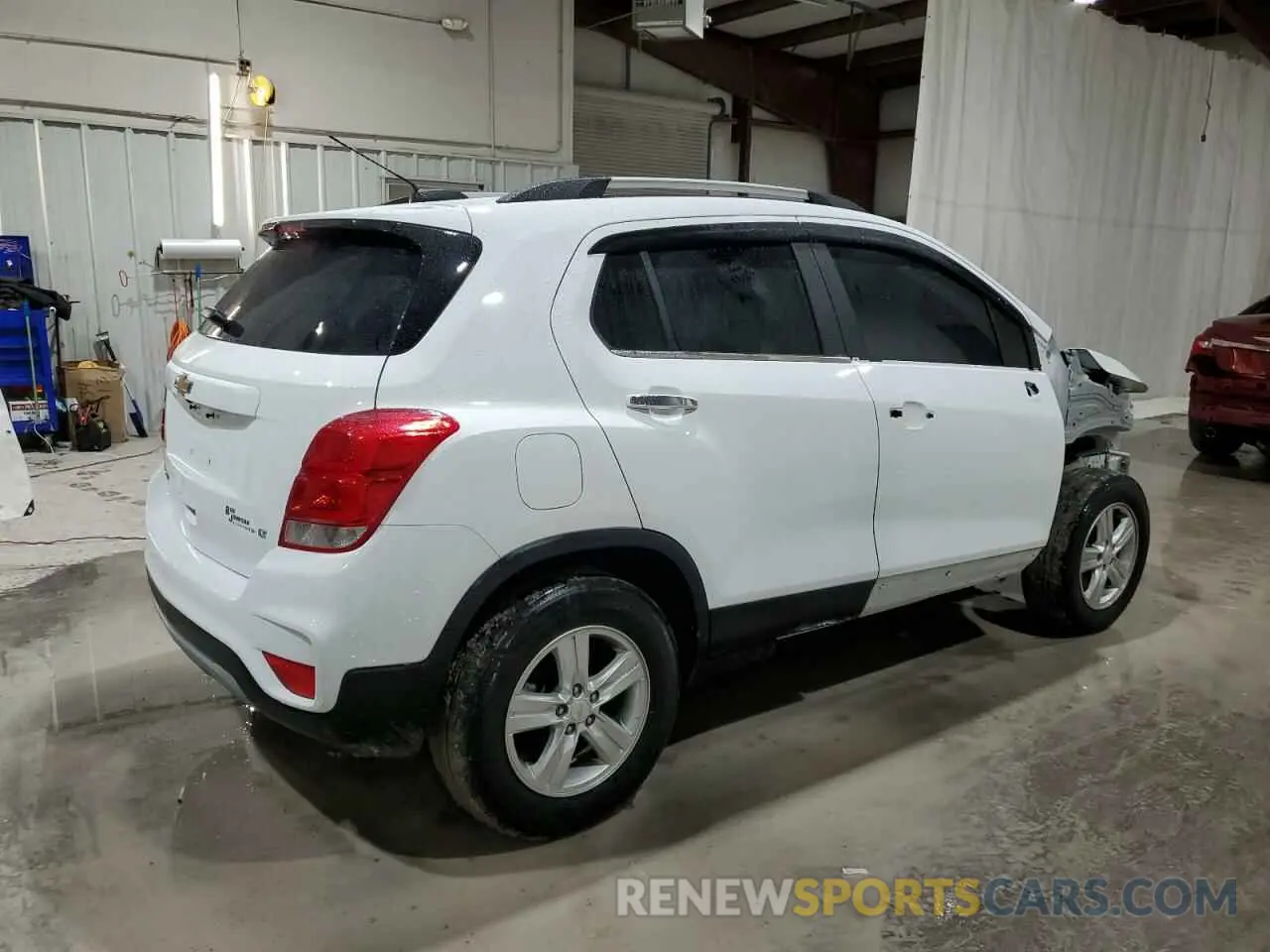 3 Photograph of a damaged car KL7CJPSB4KB931588 CHEVROLET TRAX 2019