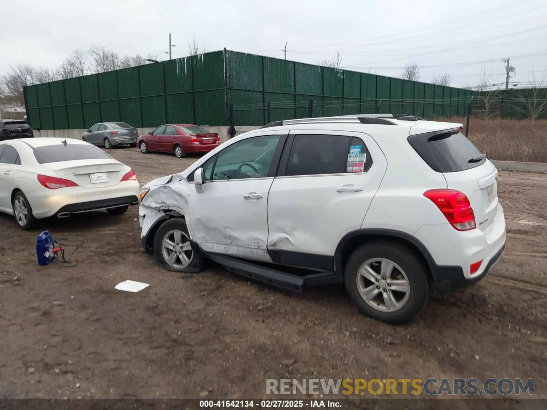 15 Photograph of a damaged car KL7CJPSB4KB940338 CHEVROLET TRAX 2019