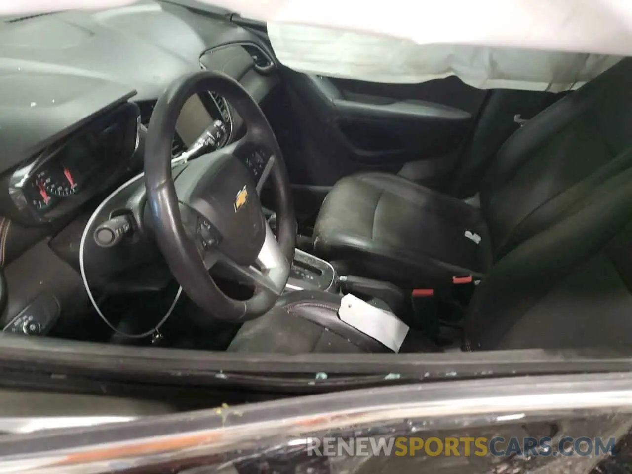 7 Photograph of a damaged car KL7CJPSB5KB773486 CHEVROLET TRAX 2019