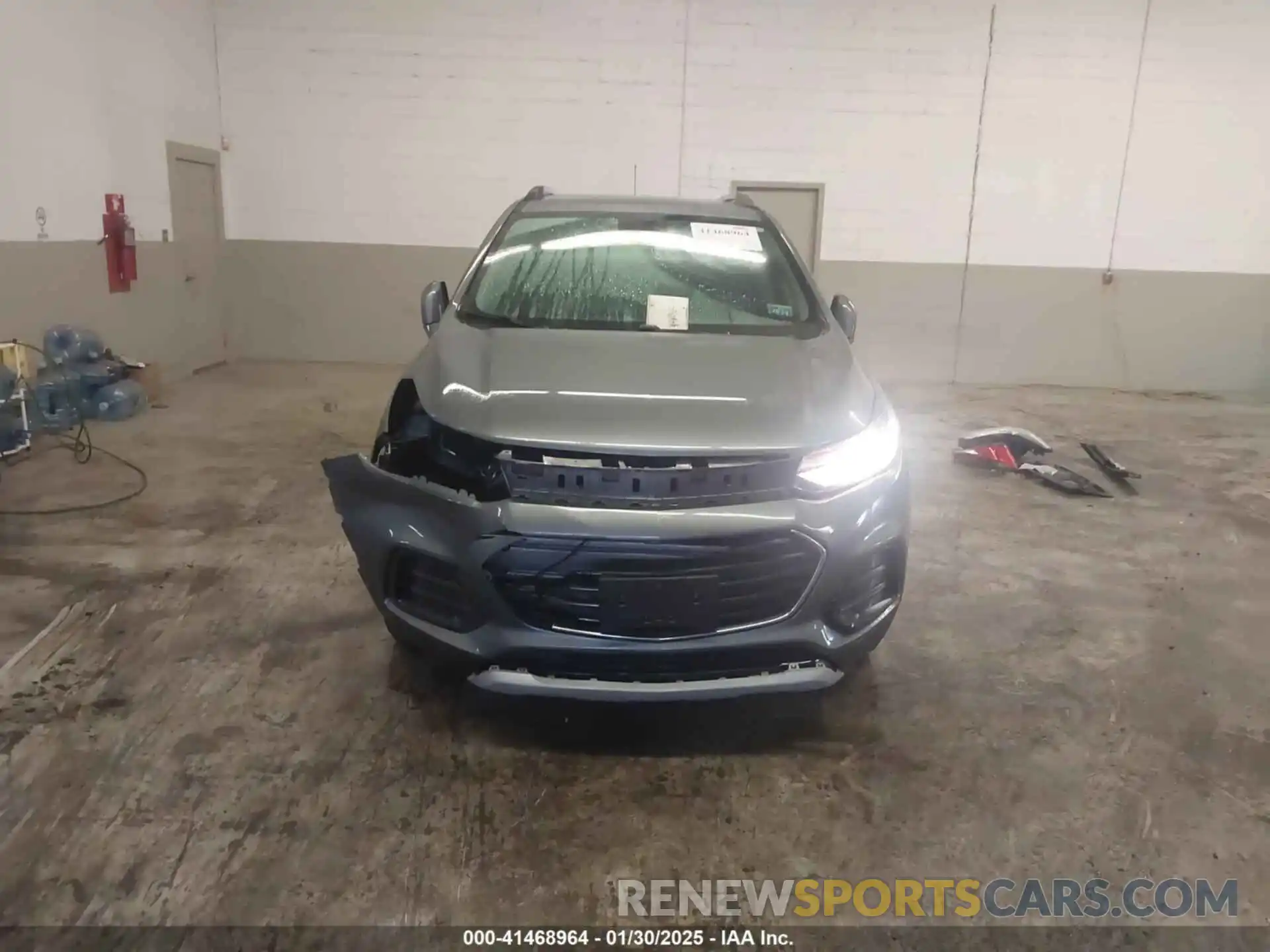 13 Photograph of a damaged car KL7CJPSB5KB923791 CHEVROLET TRAX 2019