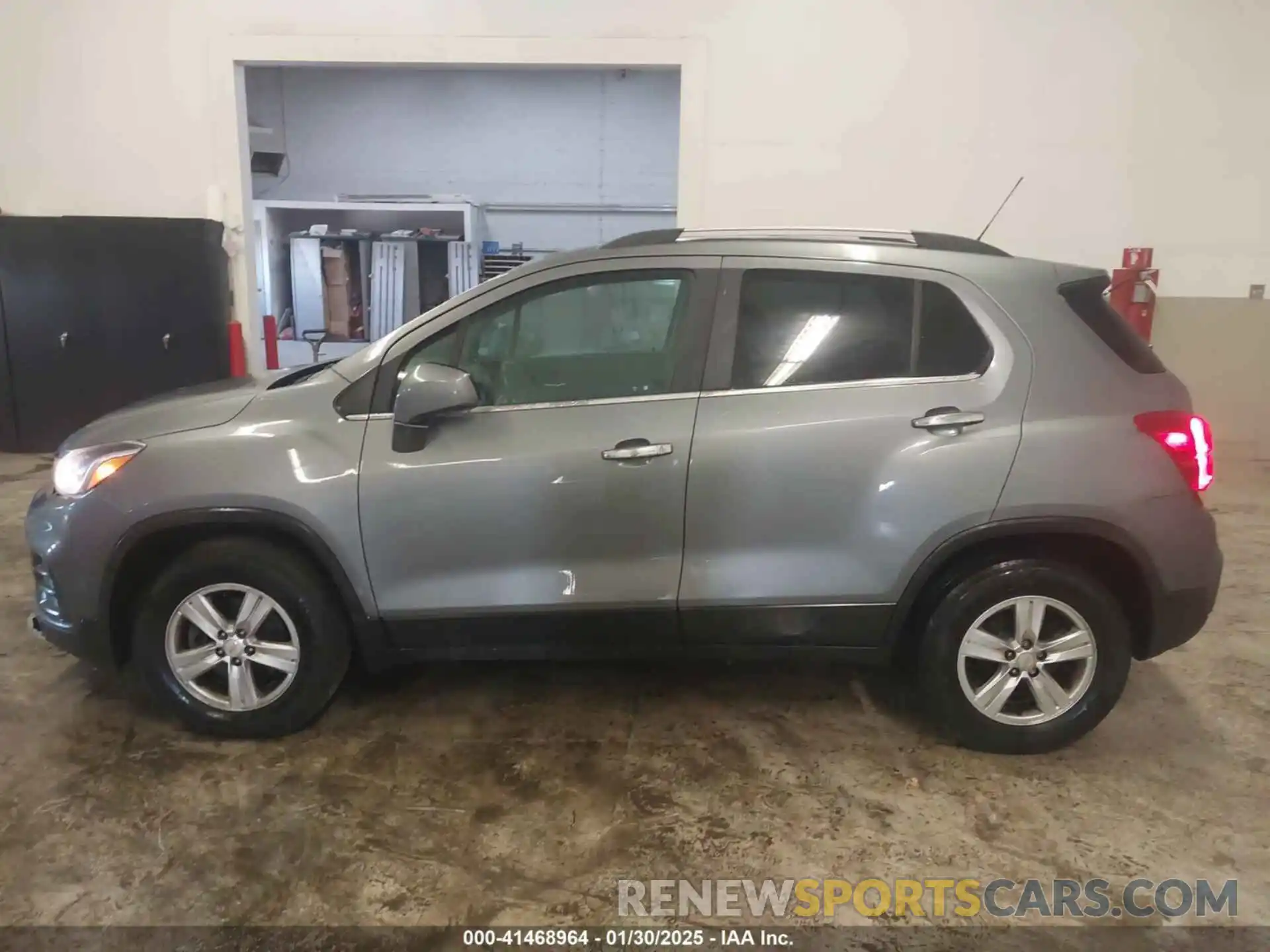 15 Photograph of a damaged car KL7CJPSB5KB923791 CHEVROLET TRAX 2019