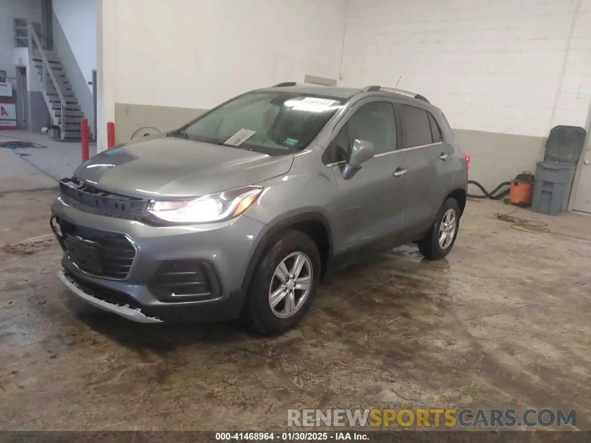 2 Photograph of a damaged car KL7CJPSB5KB923791 CHEVROLET TRAX 2019