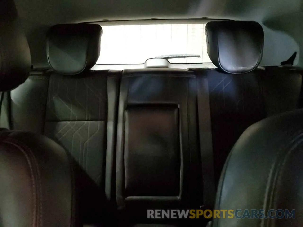 10 Photograph of a damaged car KL7CJPSB5KB924133 CHEVROLET TRAX 2019