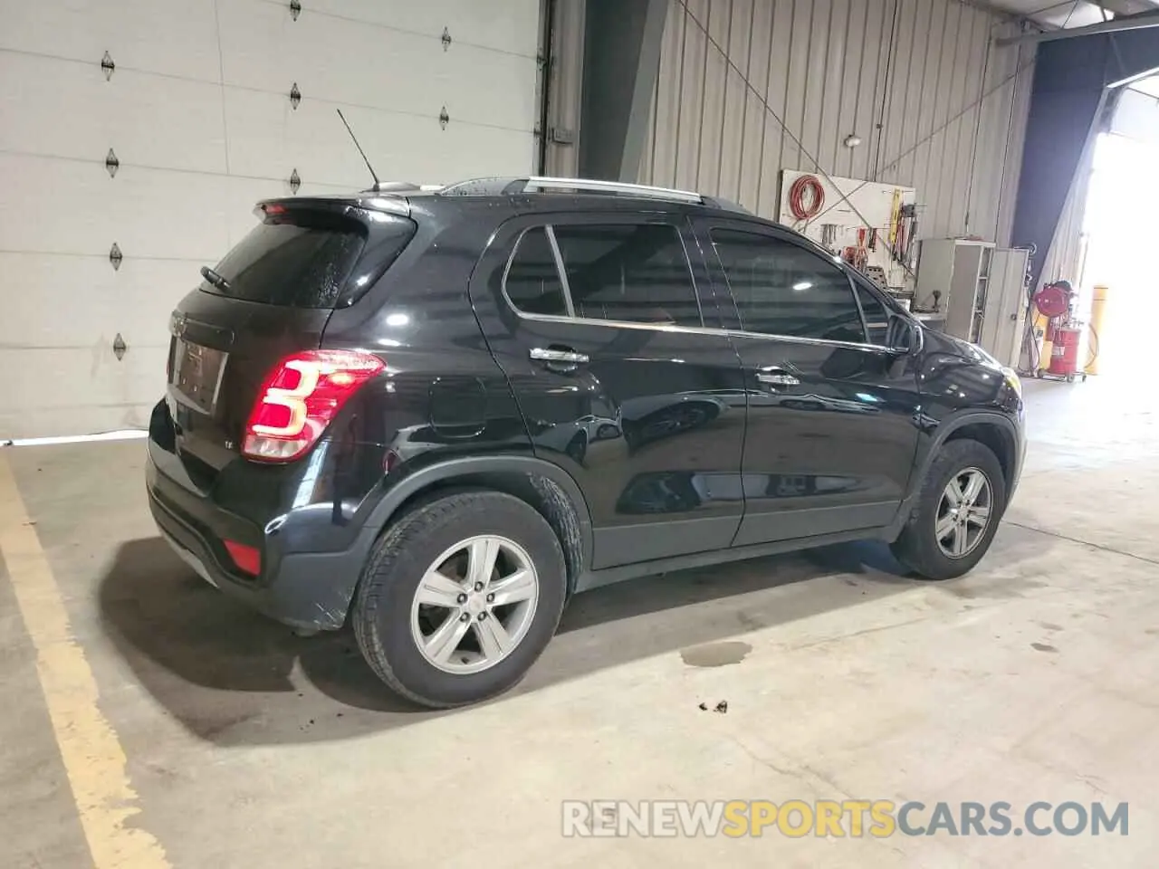 3 Photograph of a damaged car KL7CJPSB5KB924133 CHEVROLET TRAX 2019