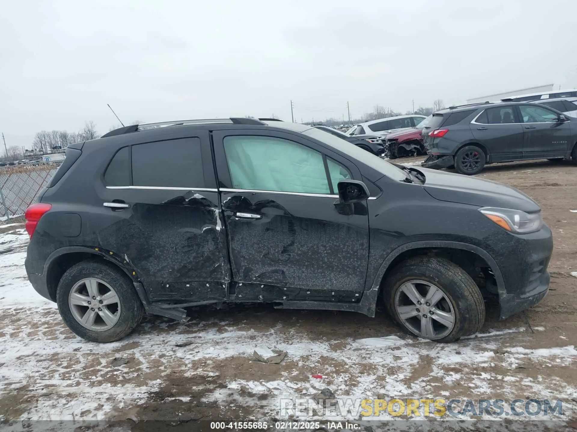 13 Photograph of a damaged car KL7CJPSB6KB873807 CHEVROLET TRAX 2019