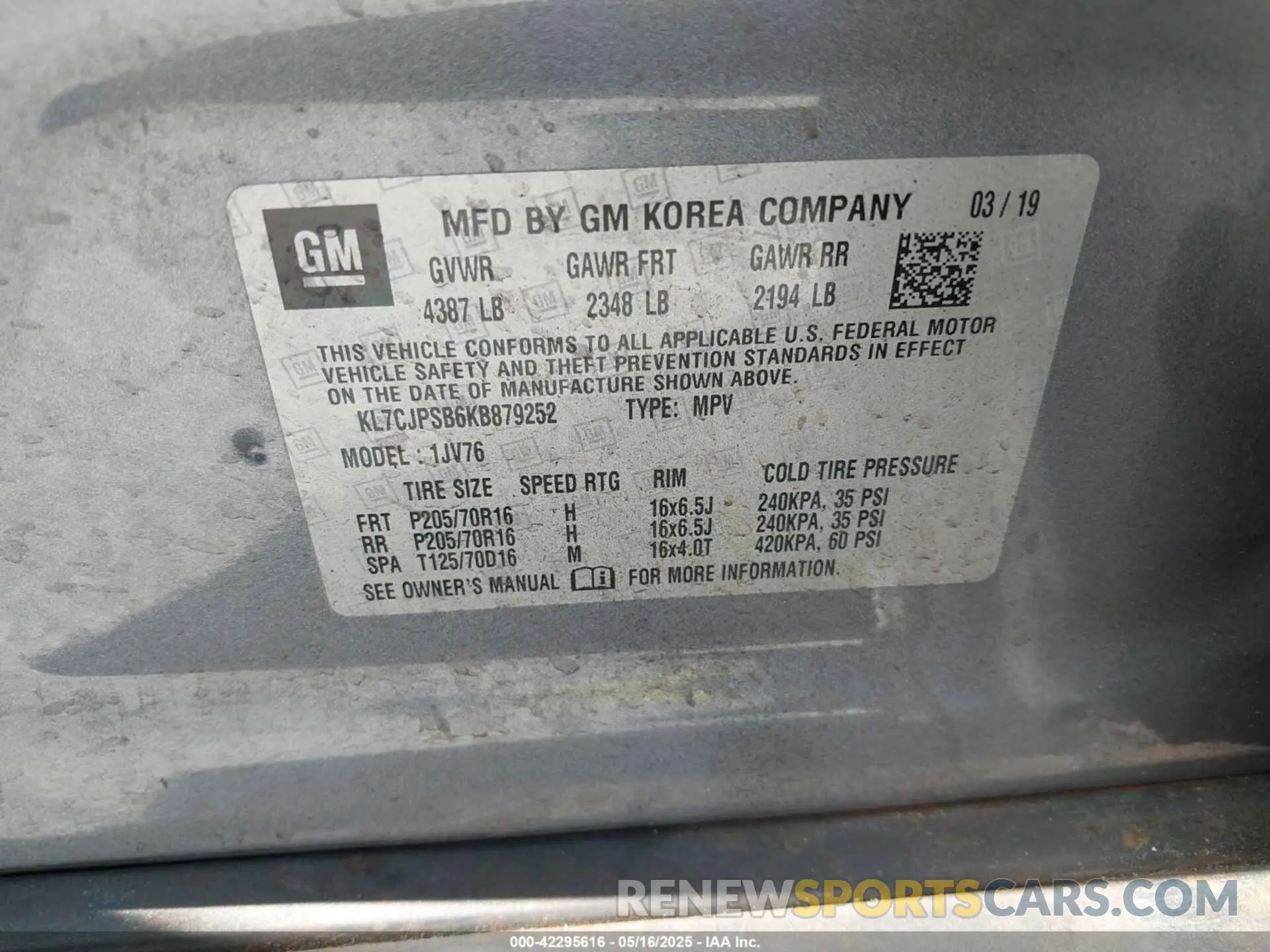9 Photograph of a damaged car KL7CJPSB6KB879252 CHEVROLET TRAX 2019