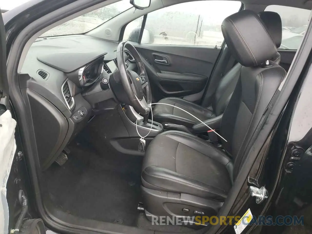 7 Photograph of a damaged car KL7CJPSB7KB896500 CHEVROLET TRAX 2019