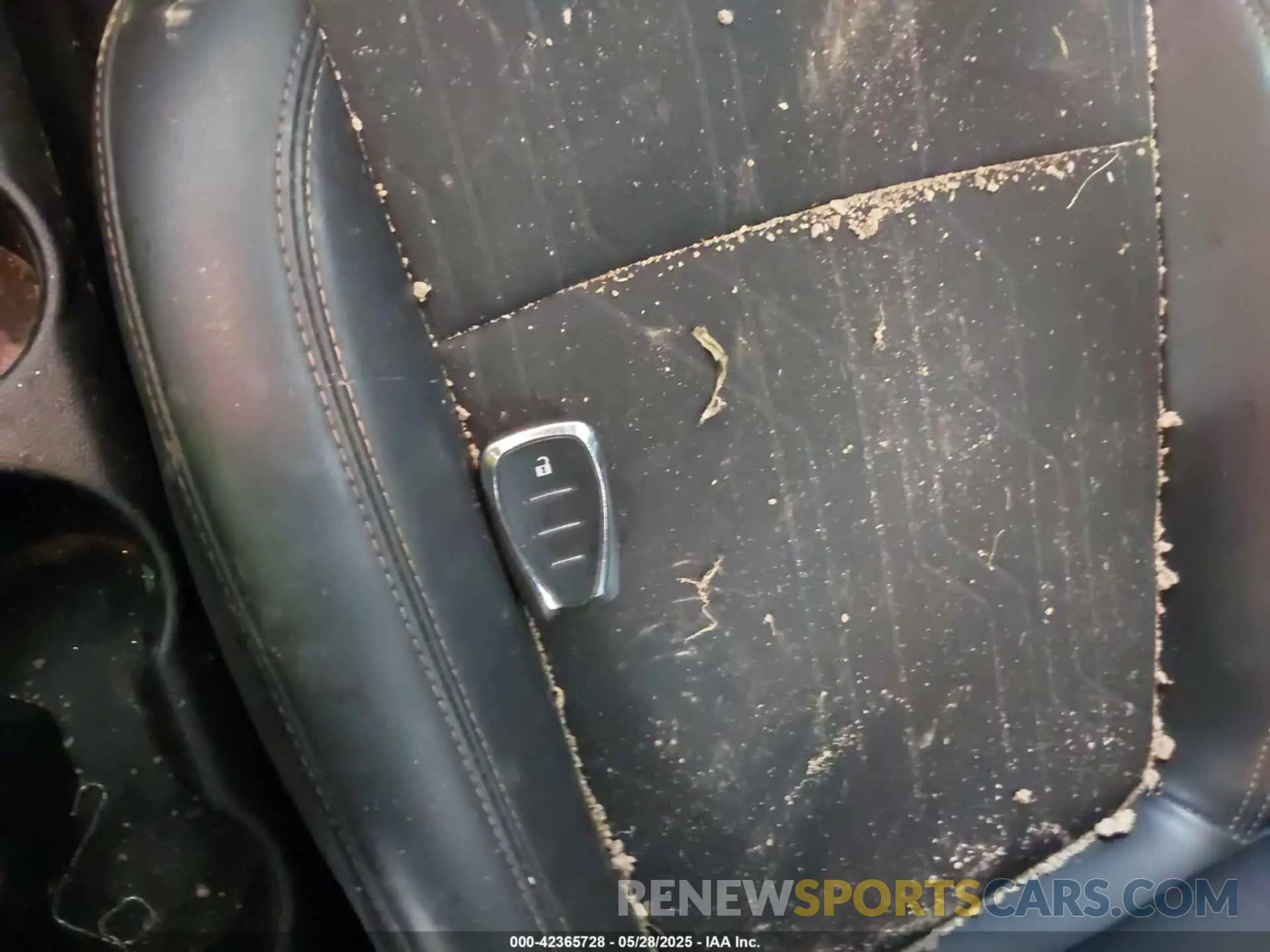 11 Photograph of a damaged car KL7CJPSB7KB926482 CHEVROLET TRAX 2019