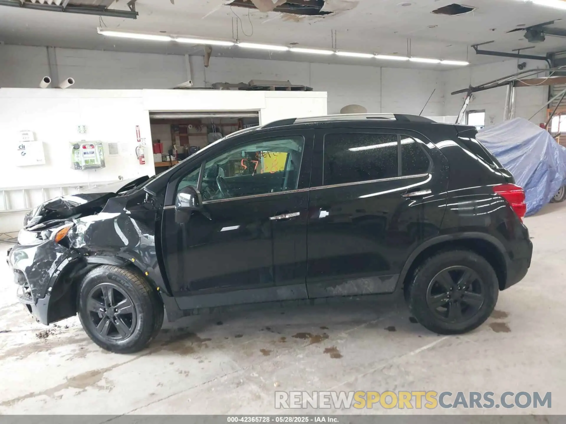 14 Photograph of a damaged car KL7CJPSB7KB926482 CHEVROLET TRAX 2019