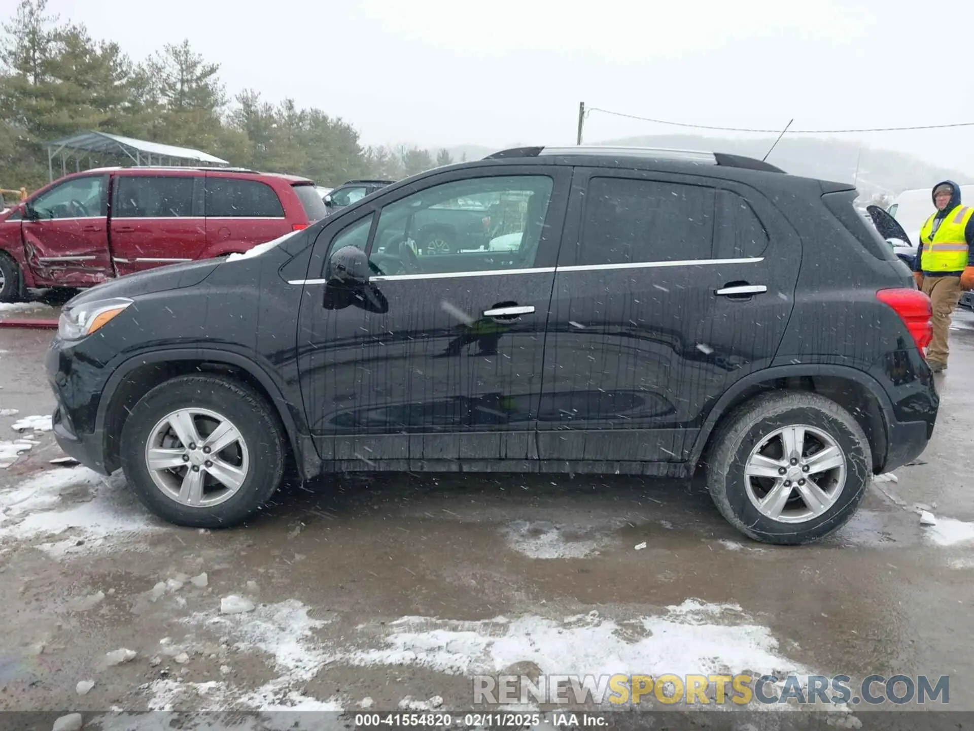 14 Photograph of a damaged car KL7CJPSB9KB788413 CHEVROLET TRAX 2019