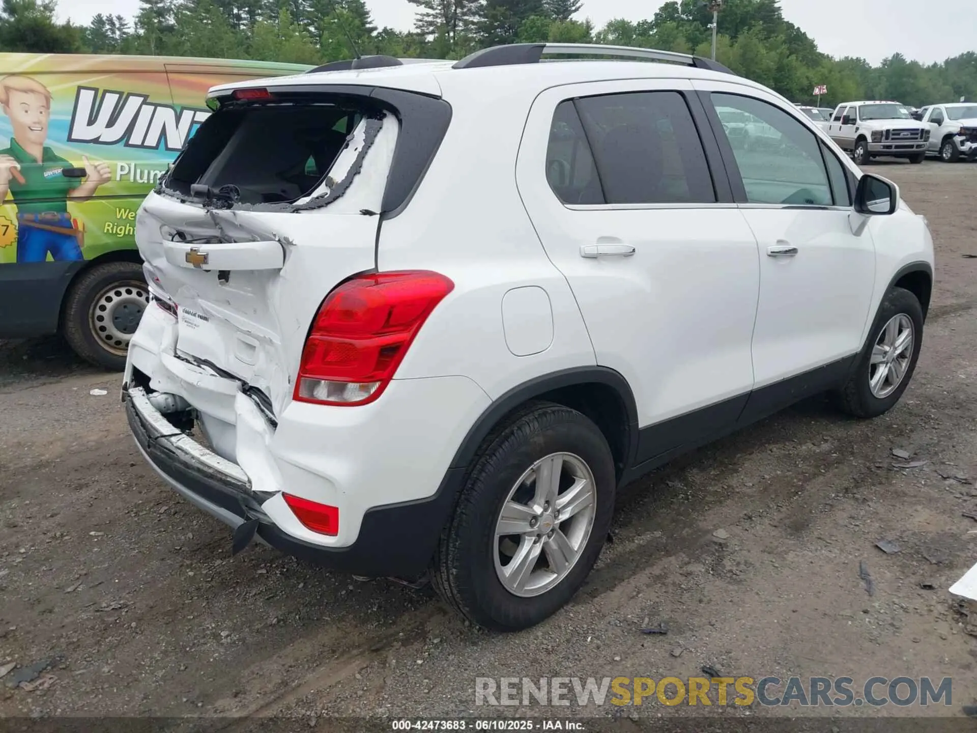4 Photograph of a damaged car KL7CJPSB9KB907030 CHEVROLET TRAX 2019