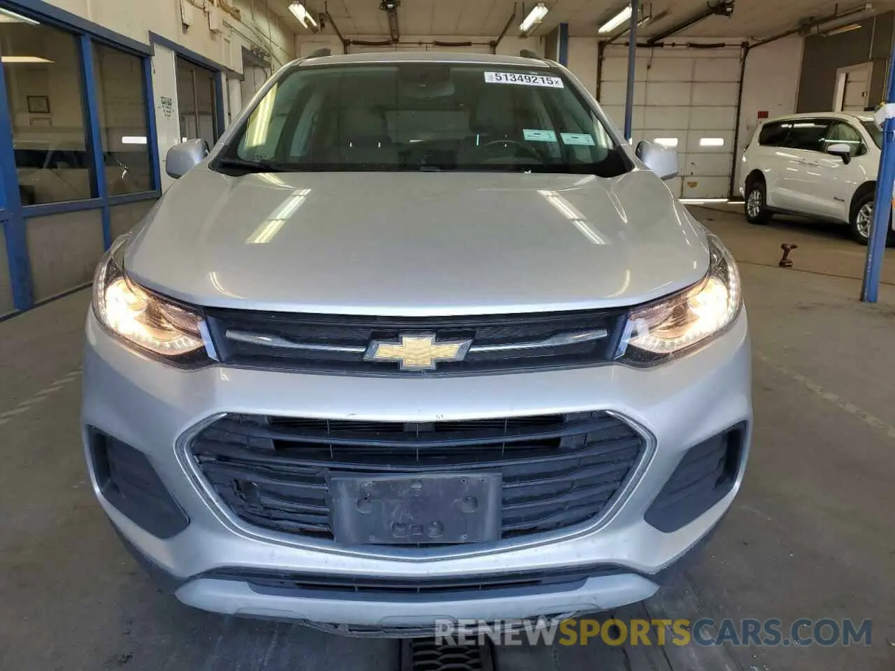 5 Photograph of a damaged car KL7CJPSBXKB953921 CHEVROLET TRAX 2019