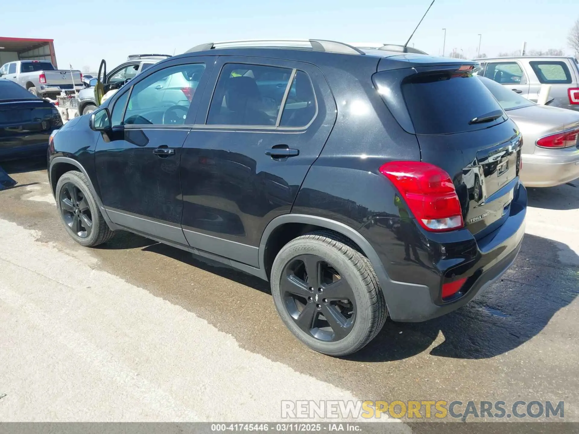 3 Photograph of a damaged car KL7CJRSB7KB854727 CHEVROLET TRAX 2019