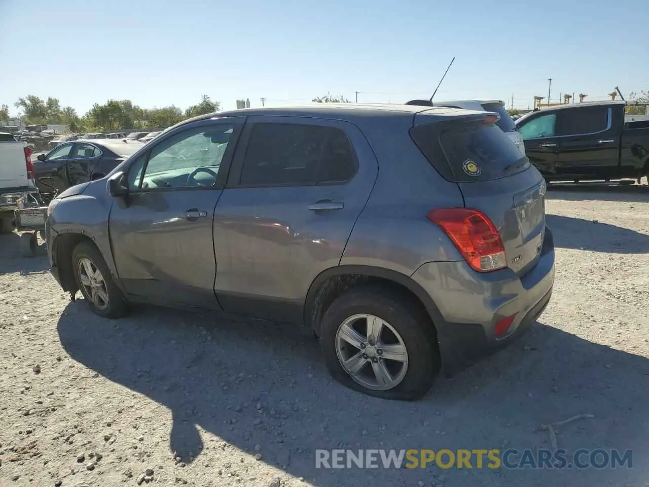 2 Photograph of a damaged car 3GNCJKSB0LL156848 CHEVROLET TRAX 2020