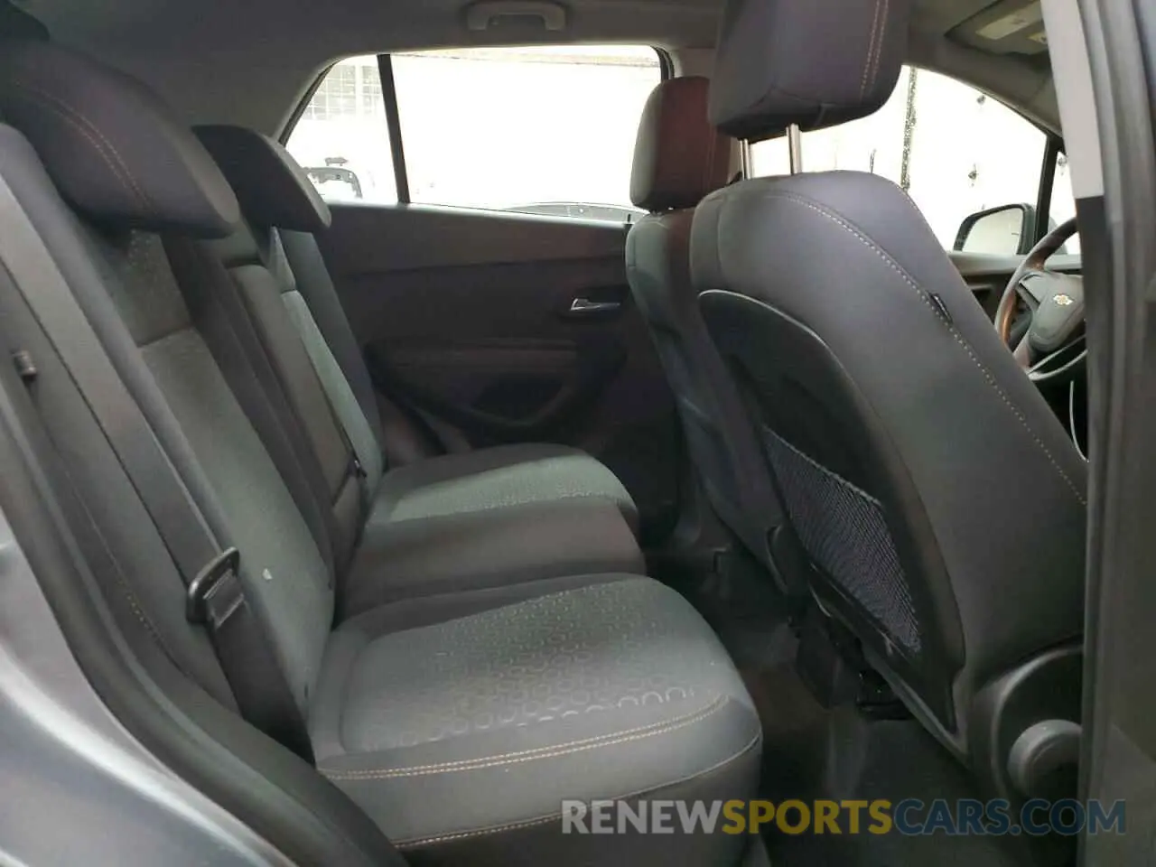 11 Photograph of a damaged car 3GNCJKSB0LL164609 CHEVROLET TRAX 2020