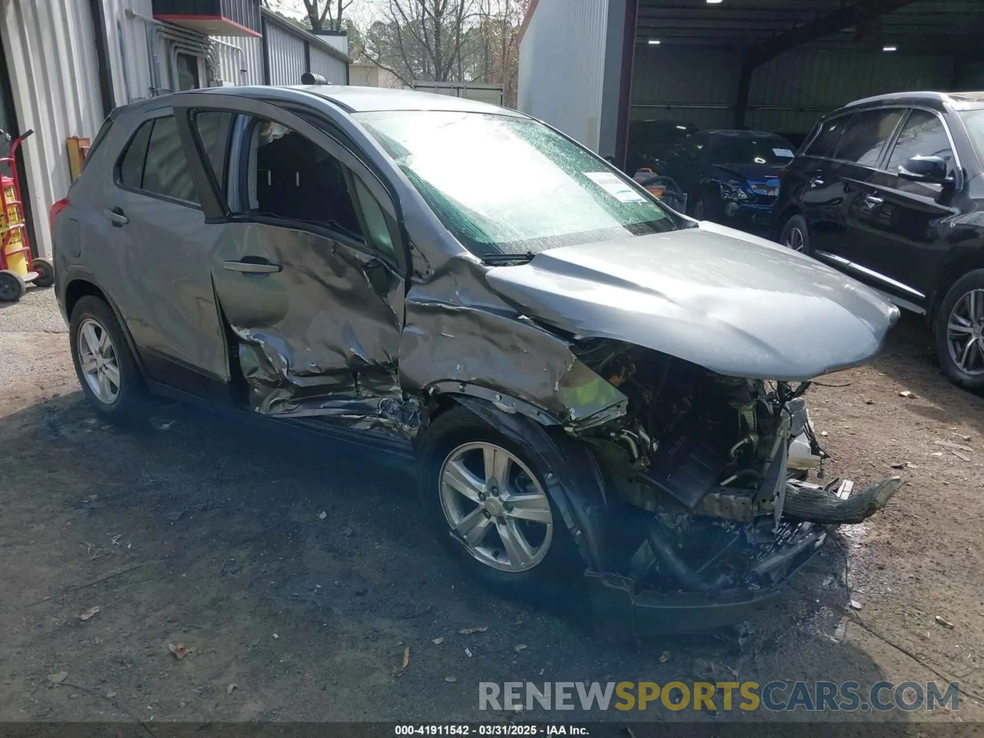 1 Photograph of a damaged car 3GNCJKSB0LL272356 CHEVROLET TRAX 2020