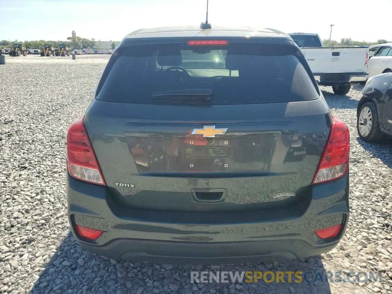 6 Photograph of a damaged car 3GNCJKSB0LL272616 CHEVROLET TRAX 2020