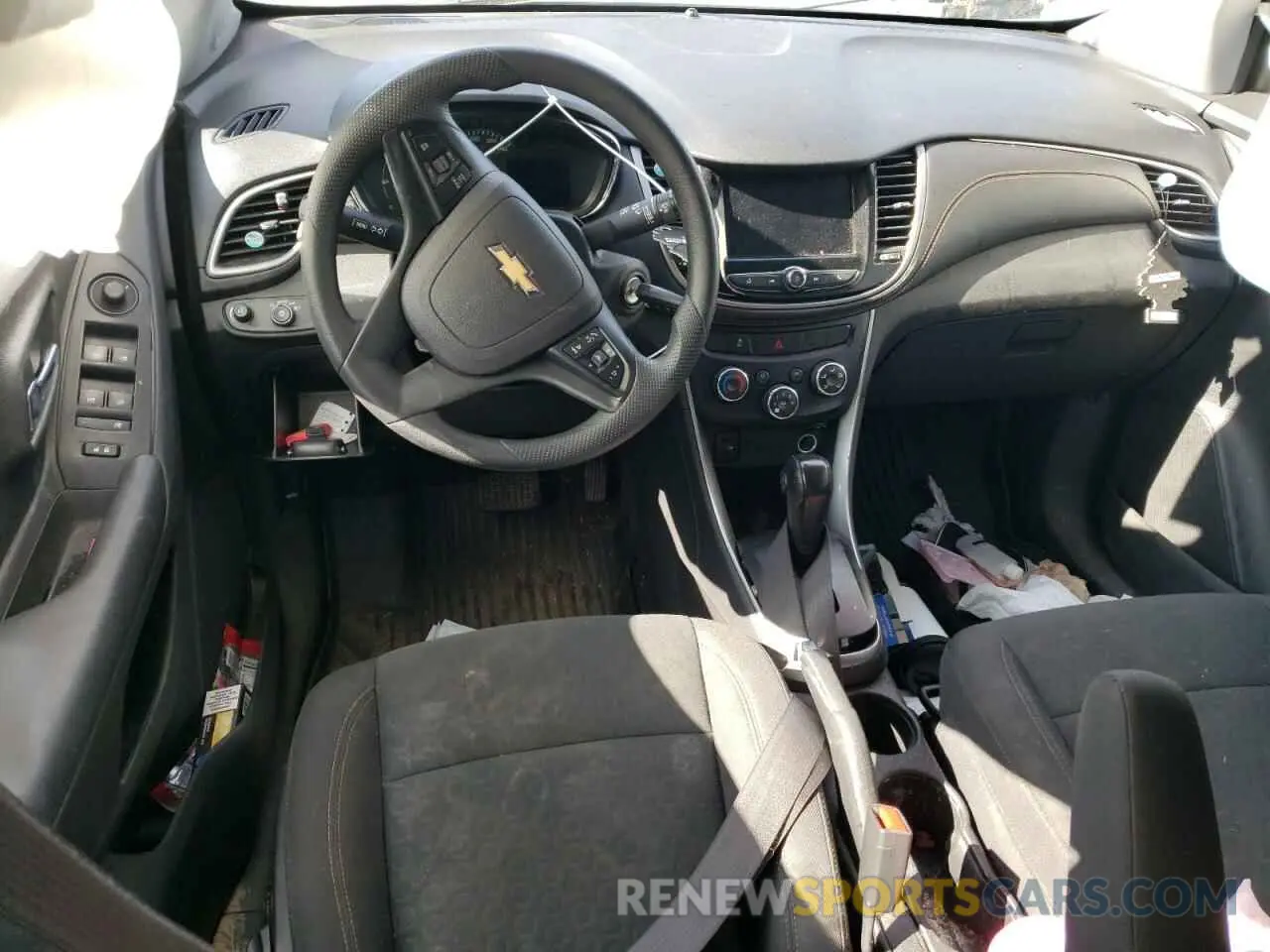 8 Photograph of a damaged car 3GNCJKSB0LL308000 CHEVROLET TRAX 2020